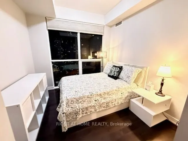 1 The Esplanade #1902
