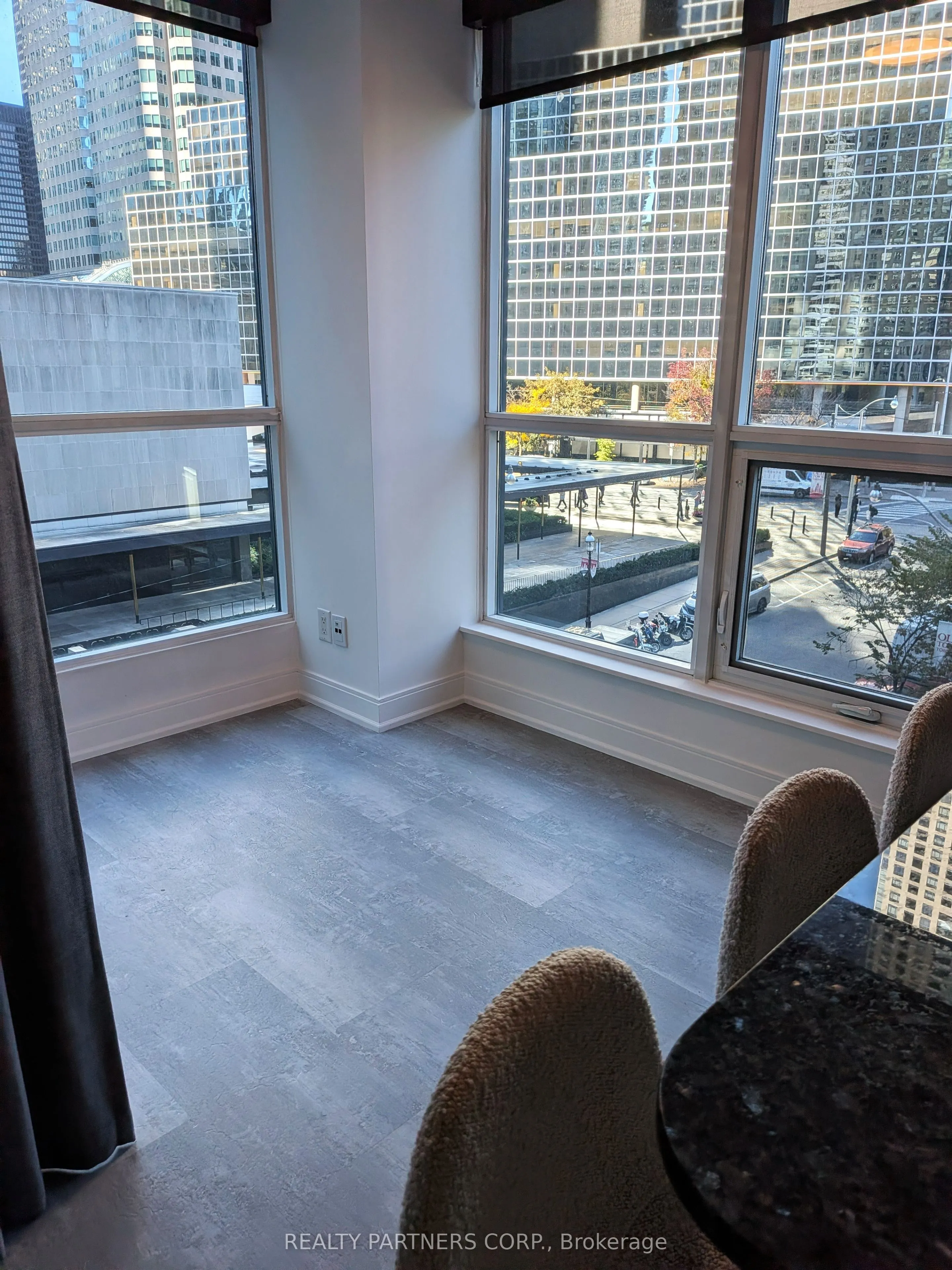 1 Scott Street #409