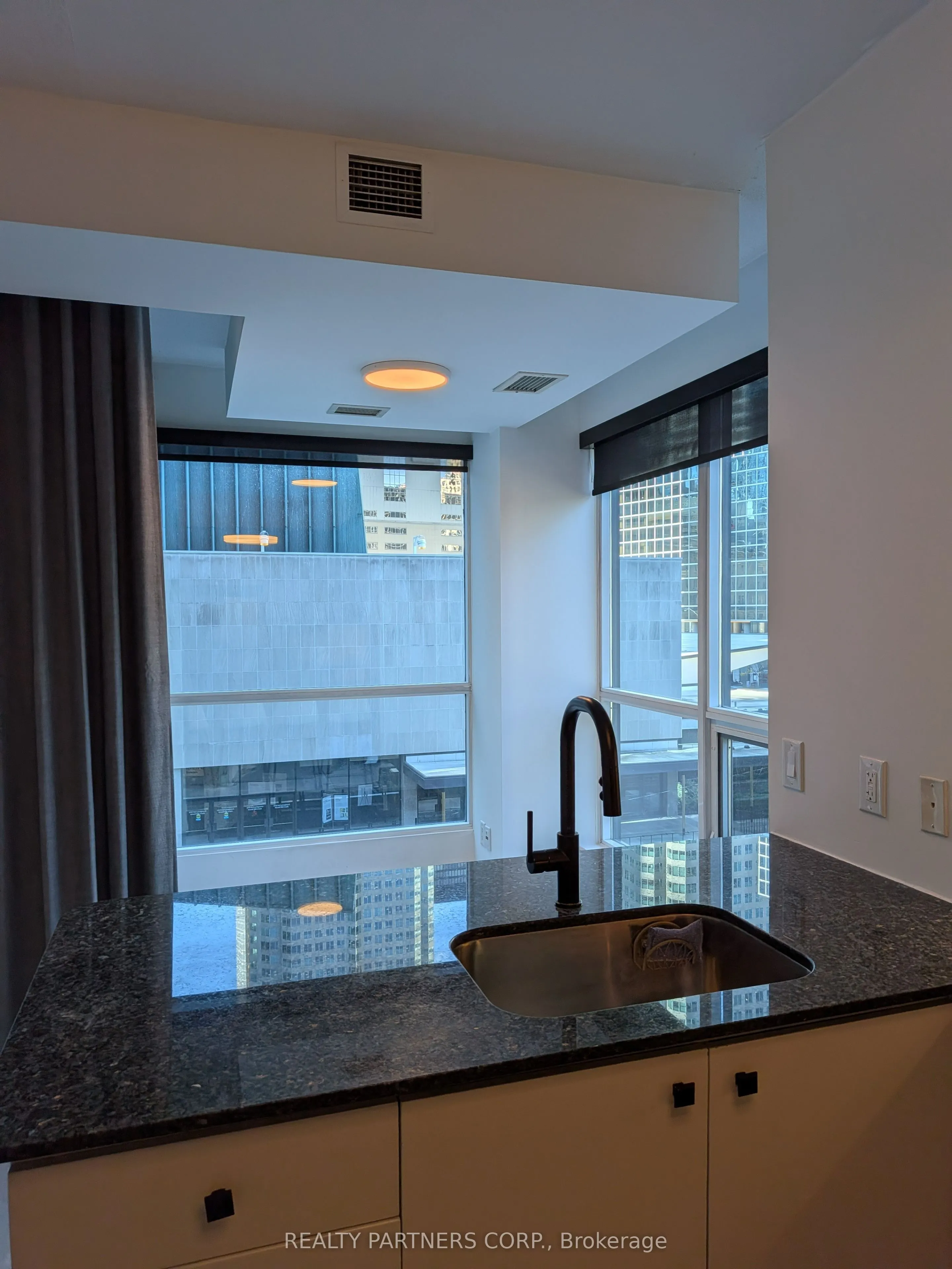 1 Scott Street #409