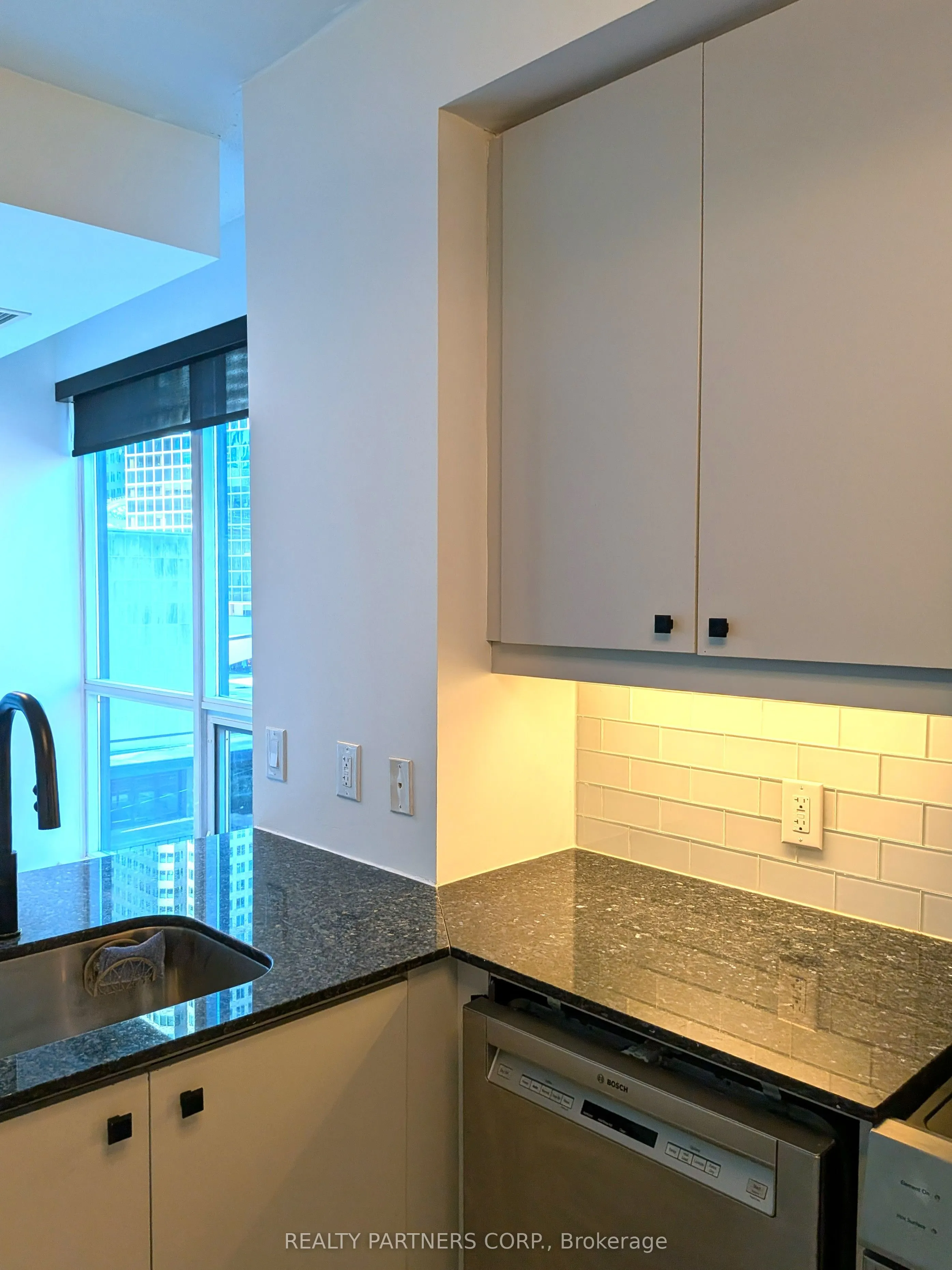 1 Scott Street #409