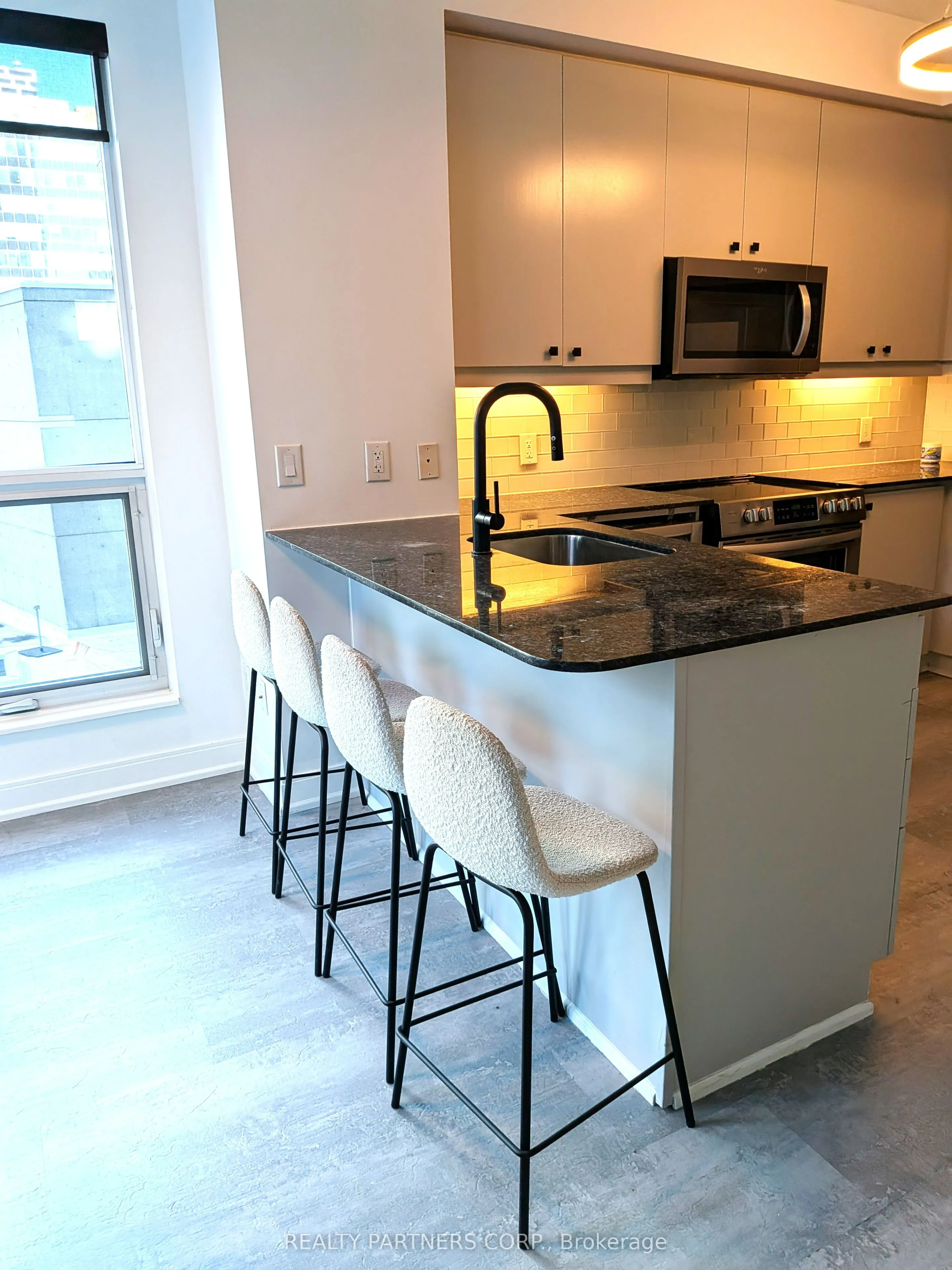 1 Scott Street #409