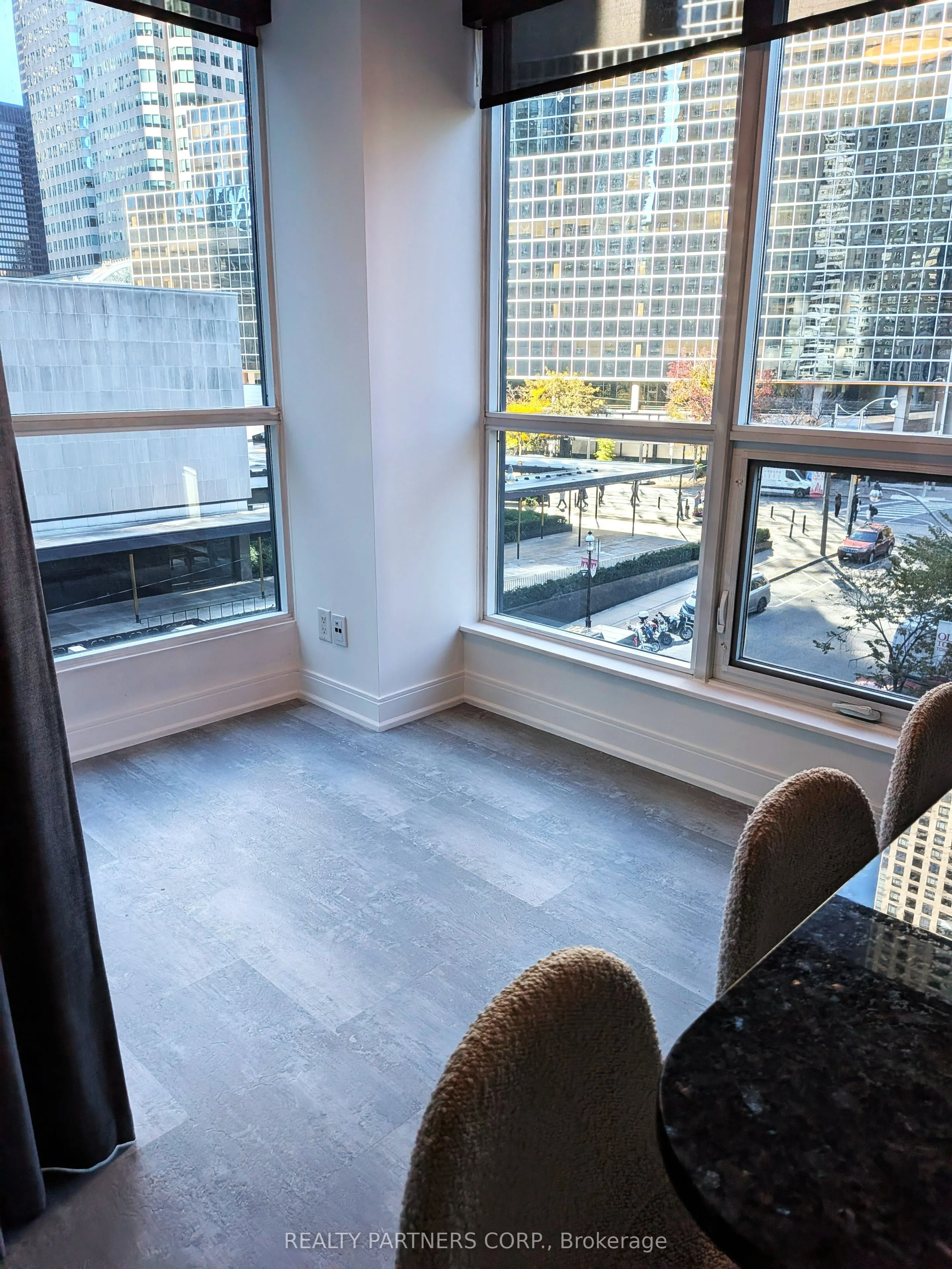 1 Scott Street #409