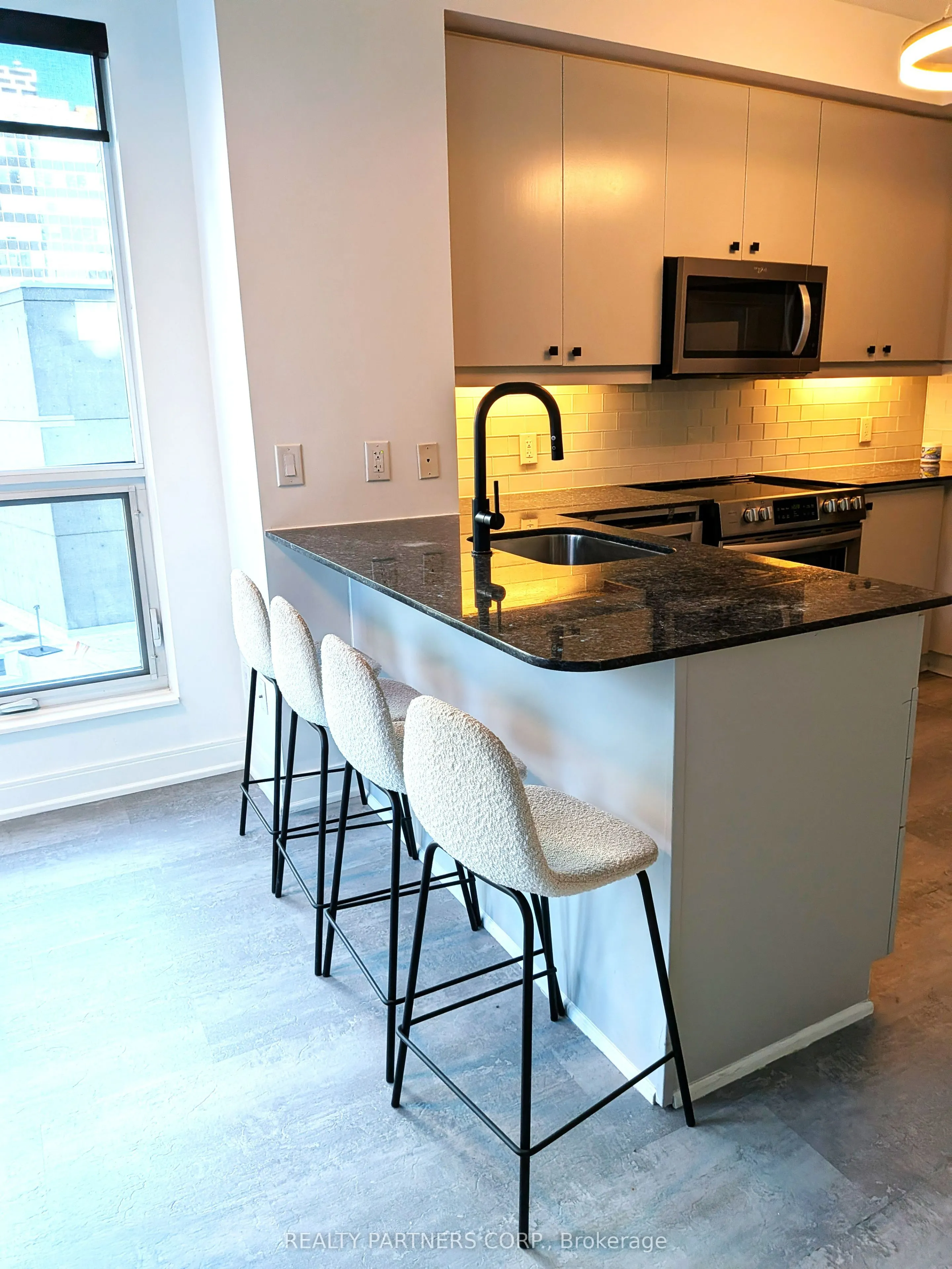 1 Scott Street #409