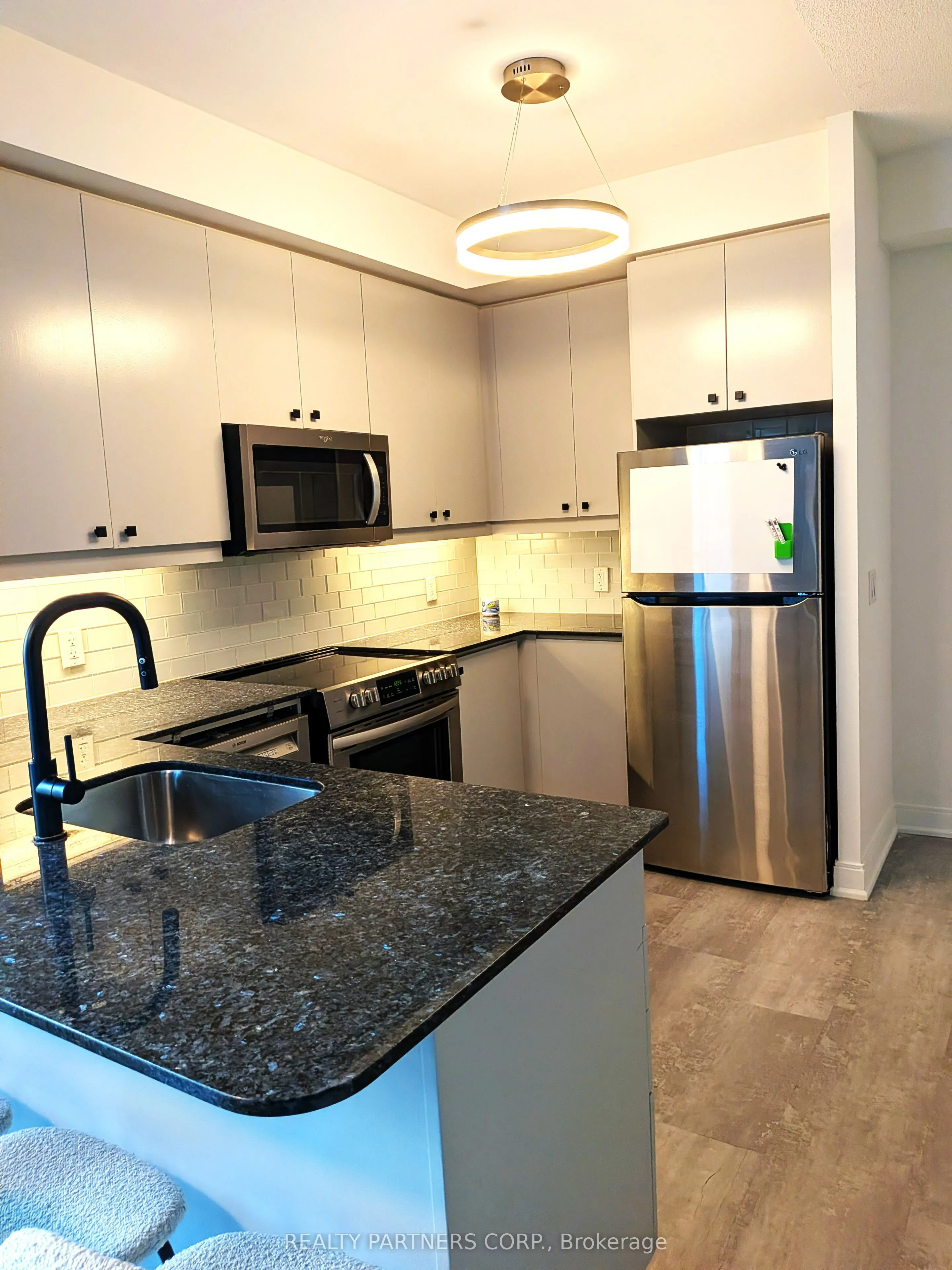 1 Scott Street #409