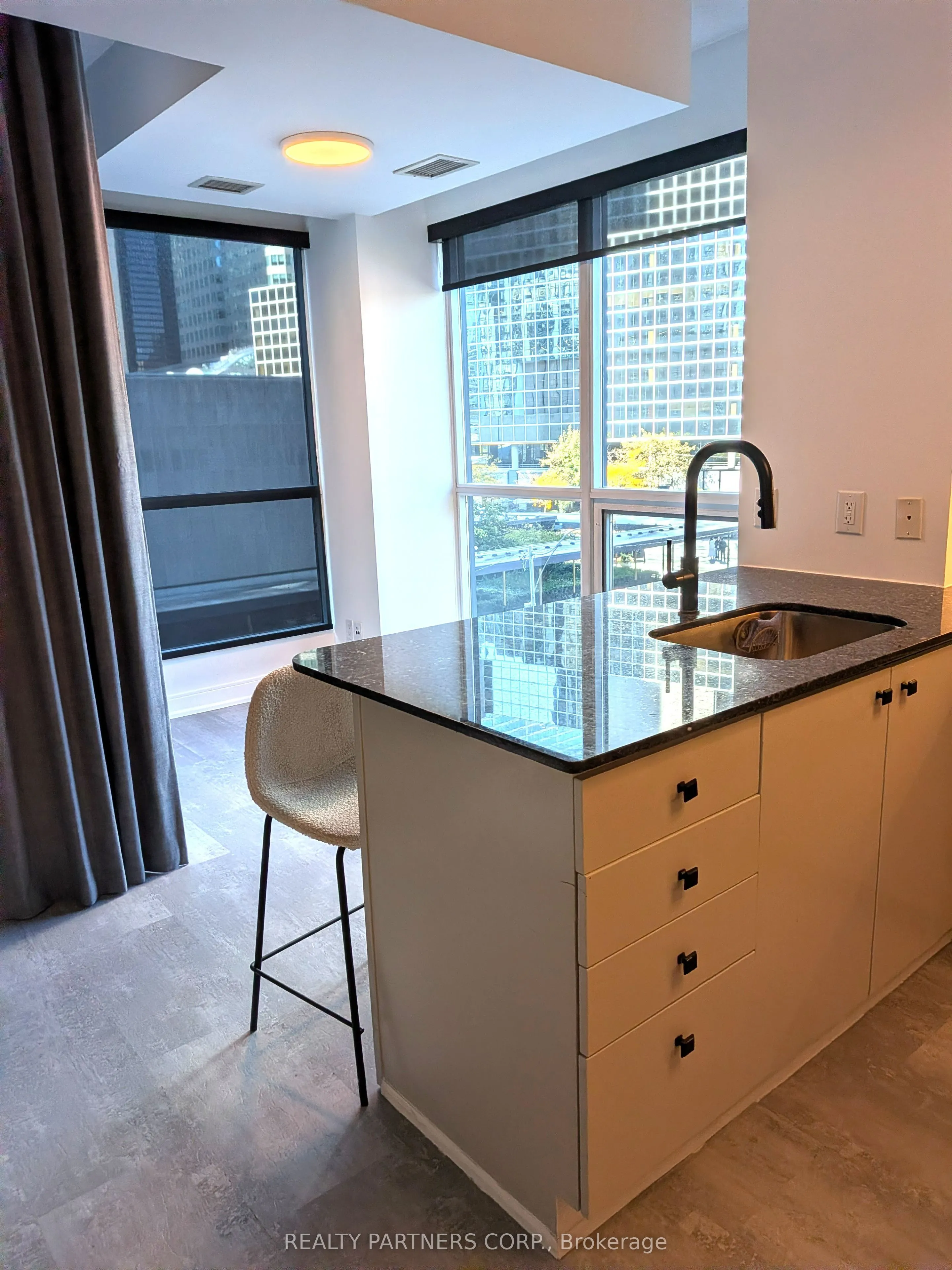 1 Scott Street #409
