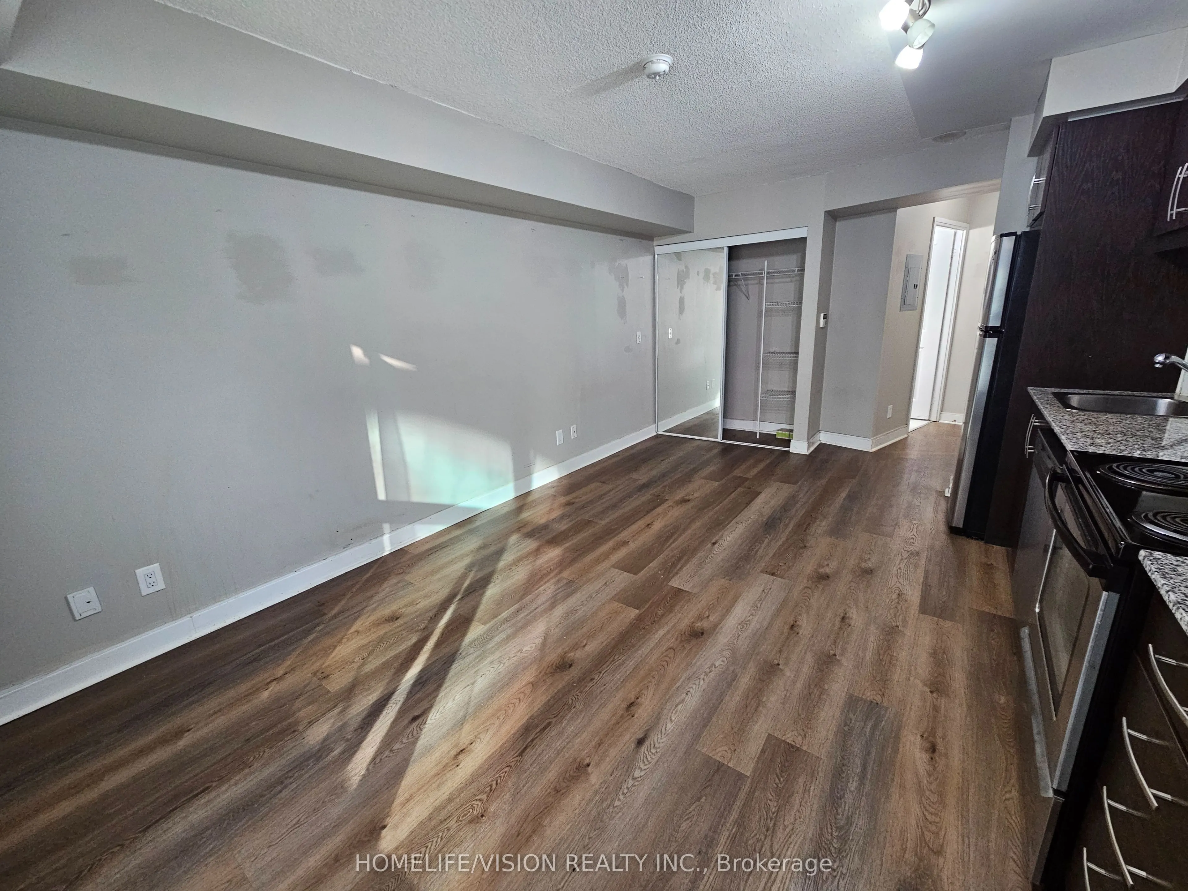 1 Scott Street #610