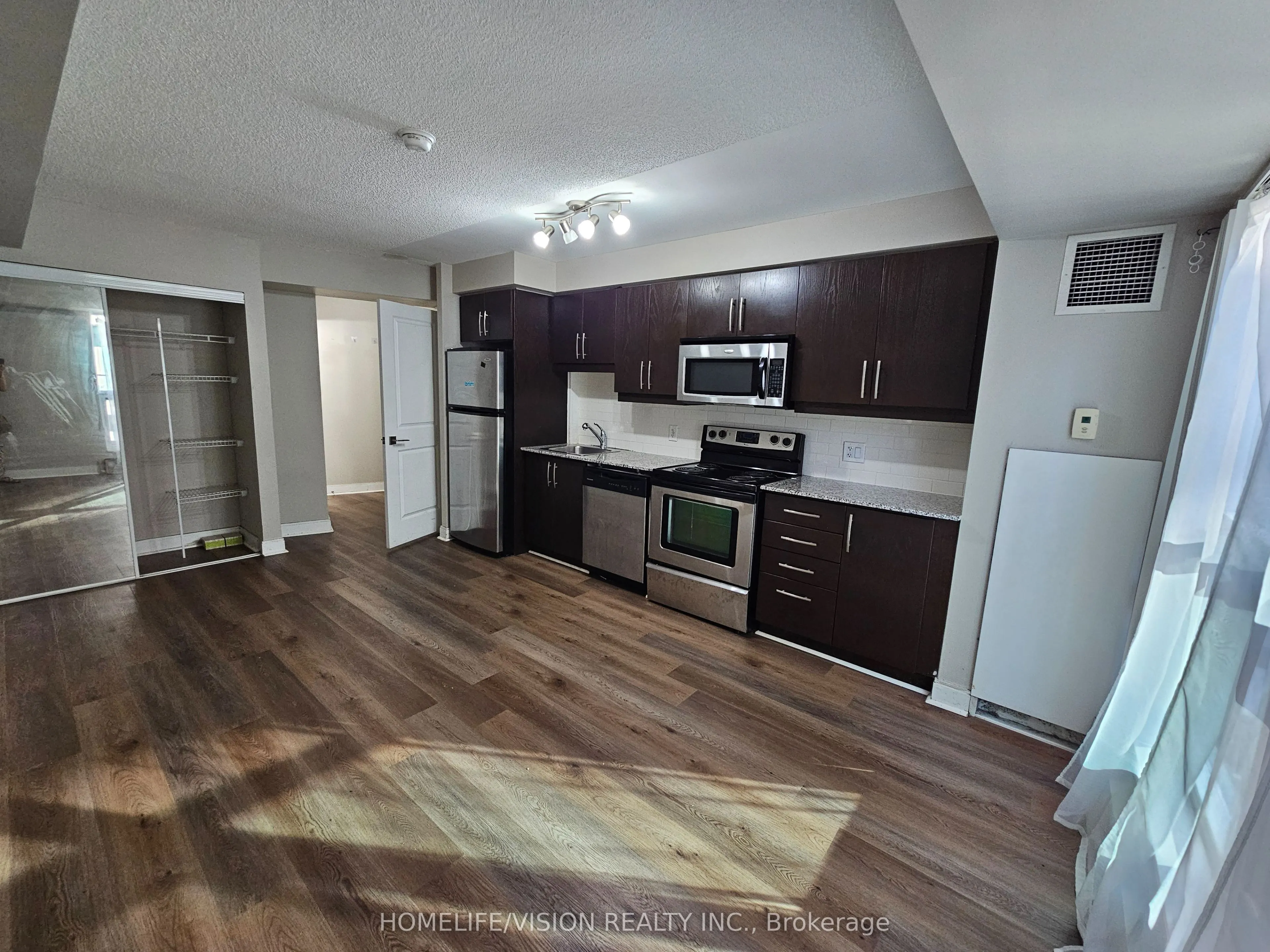 1 Scott Street #610