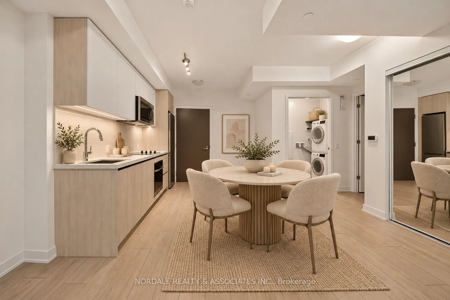 5858 Yonge Street #615