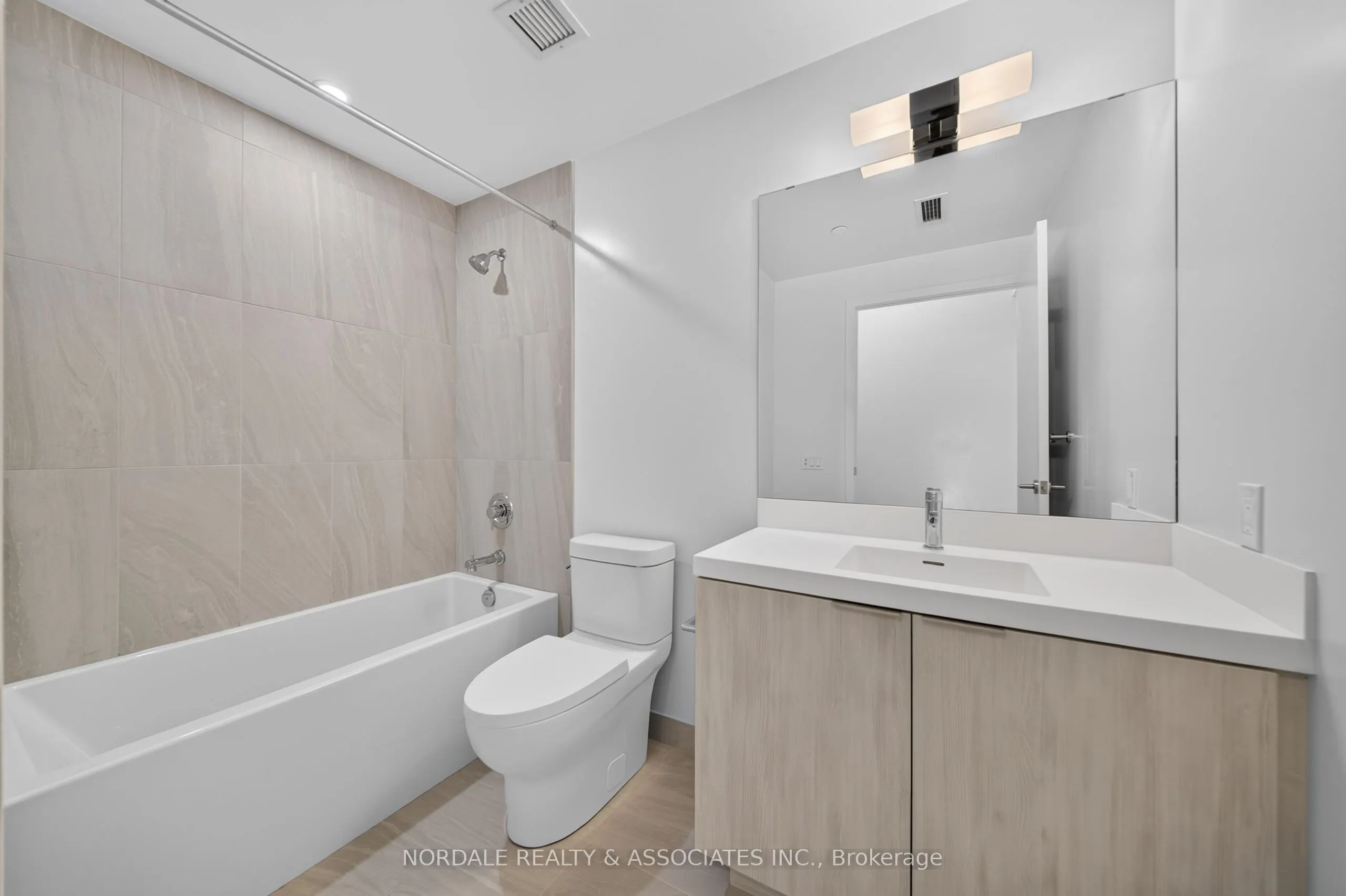 5858 Yonge Street #1202