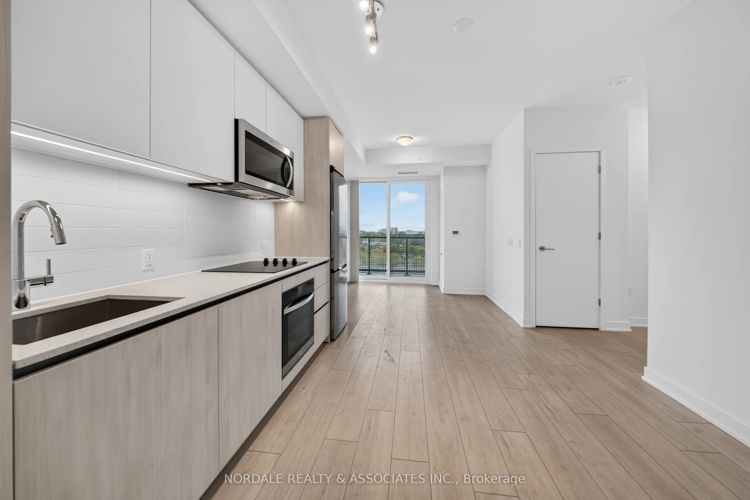 5858 Yonge Street #1202