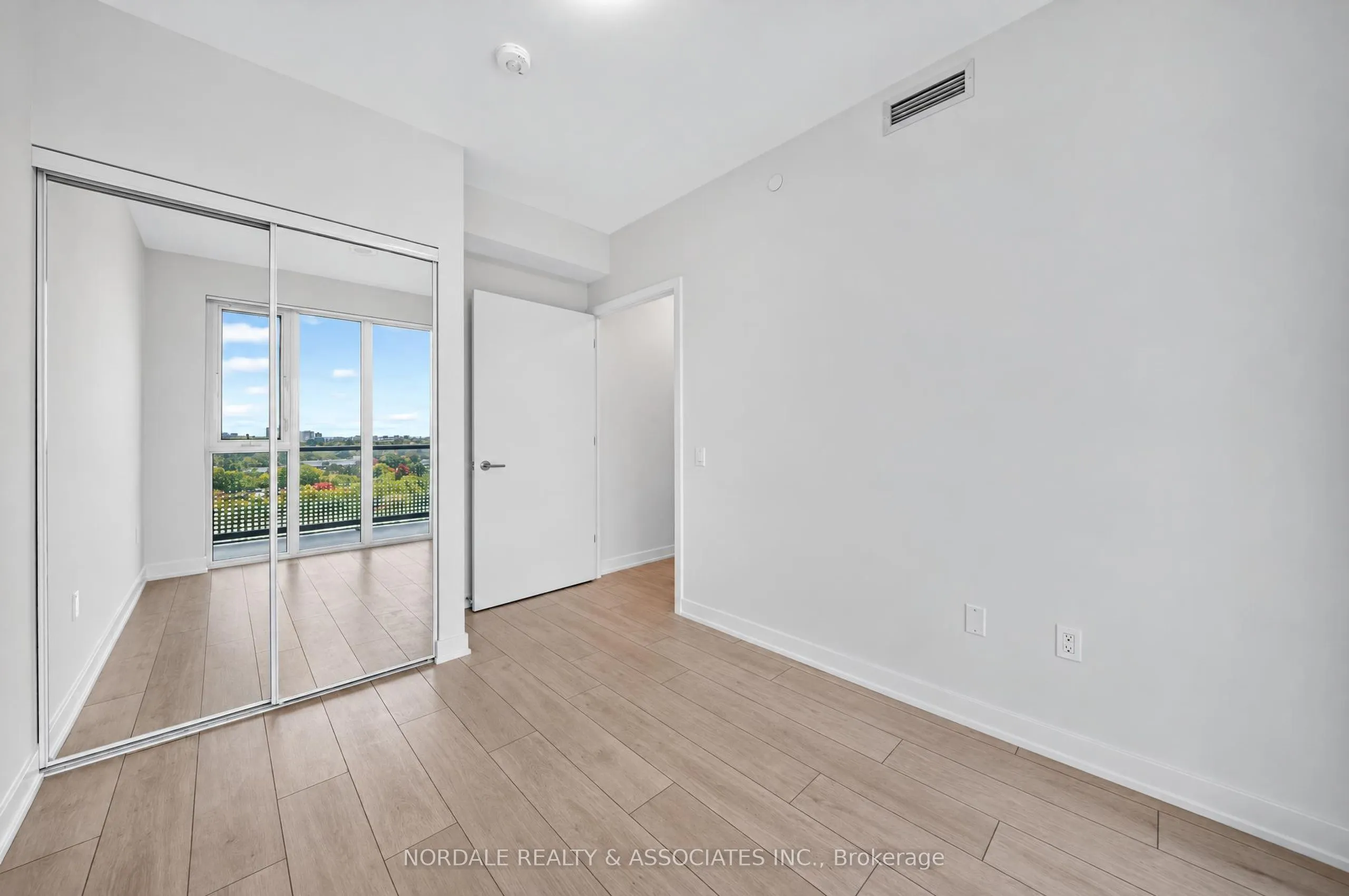 5858 Yonge Street #1202