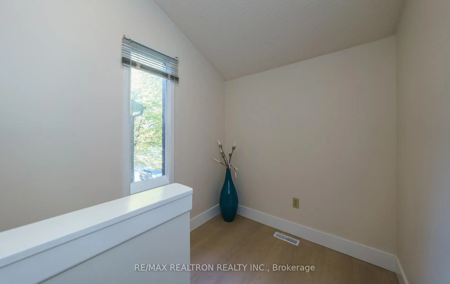 409 Melita Crescent