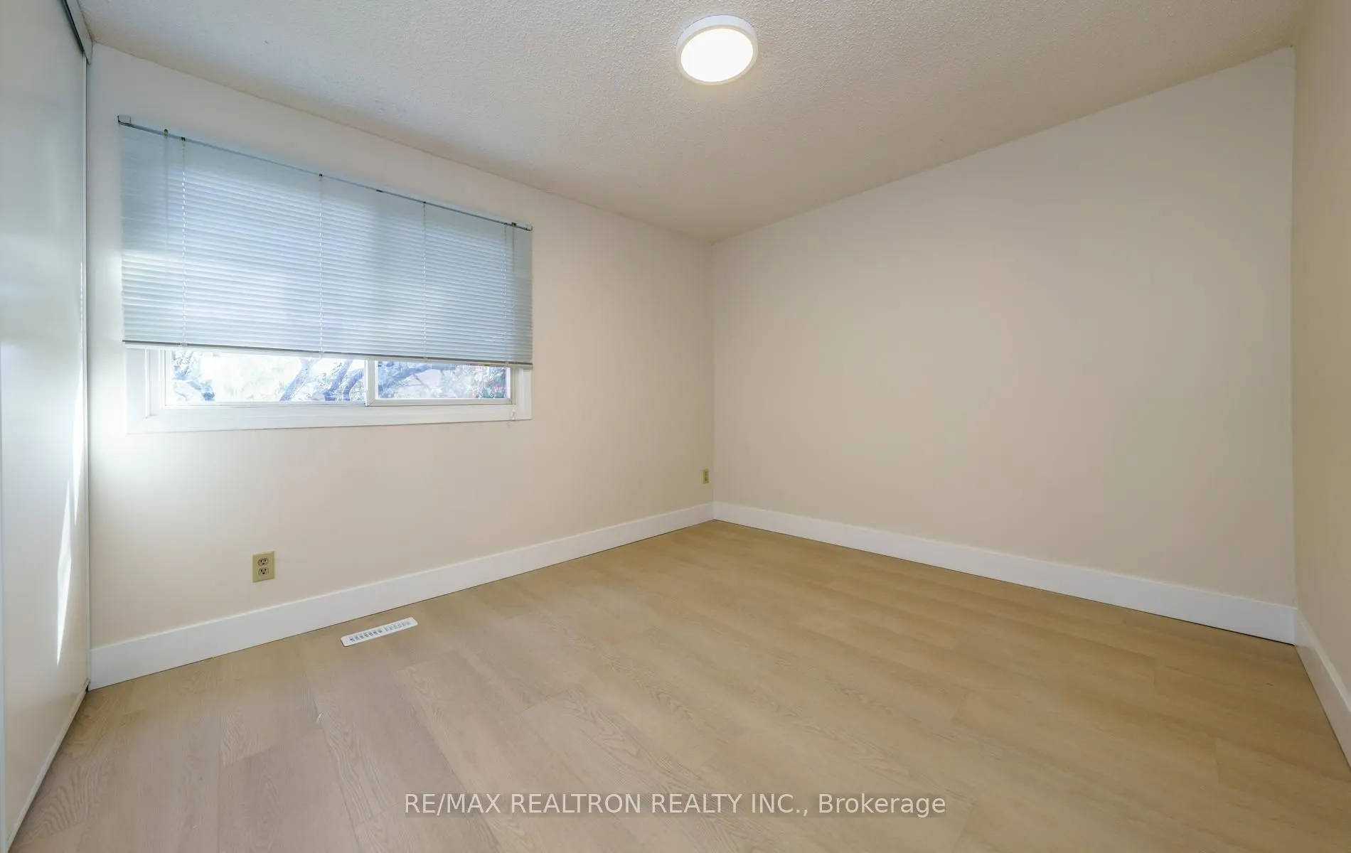 409 Melita Crescent