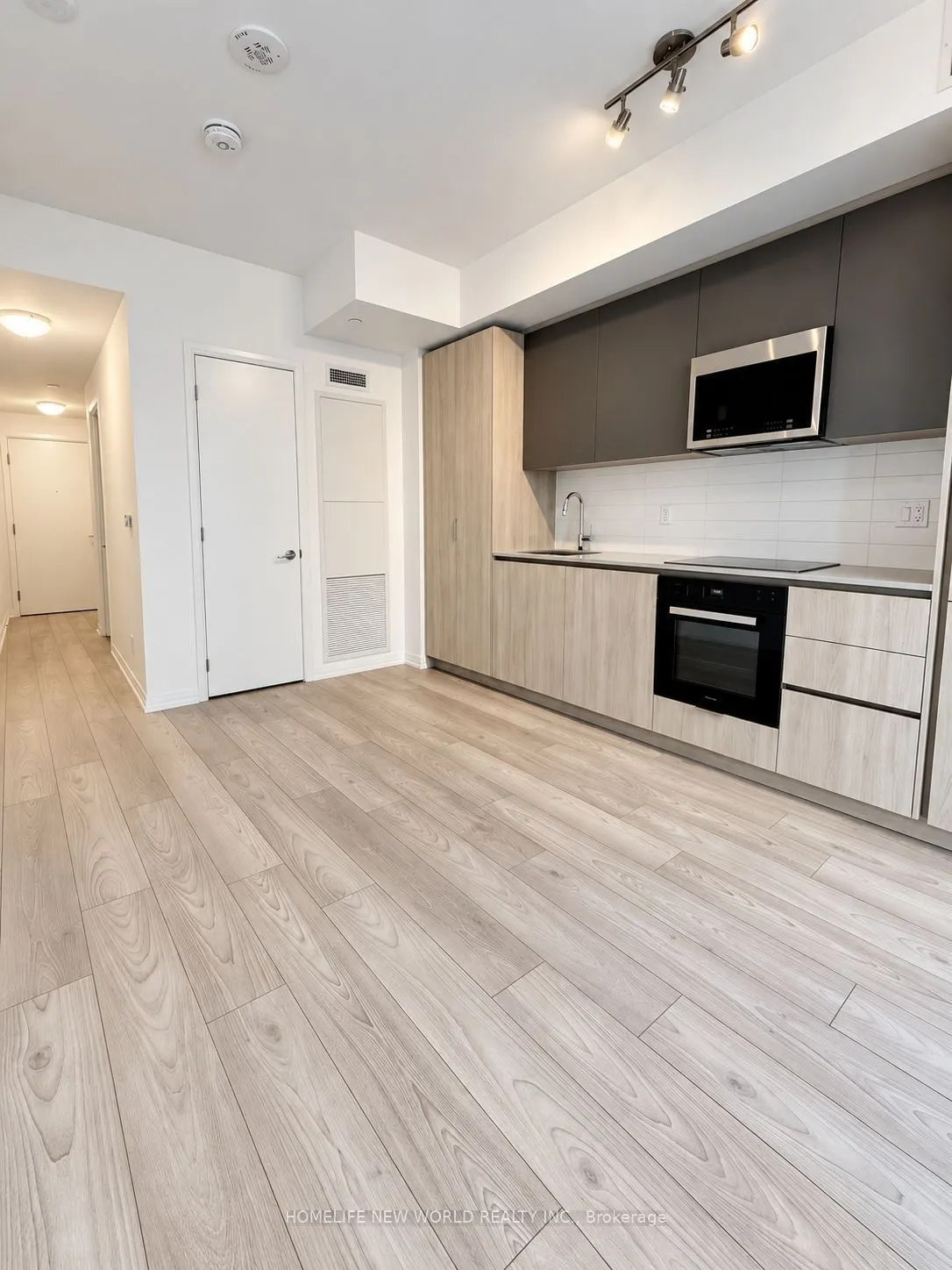 400 King Street W #3025