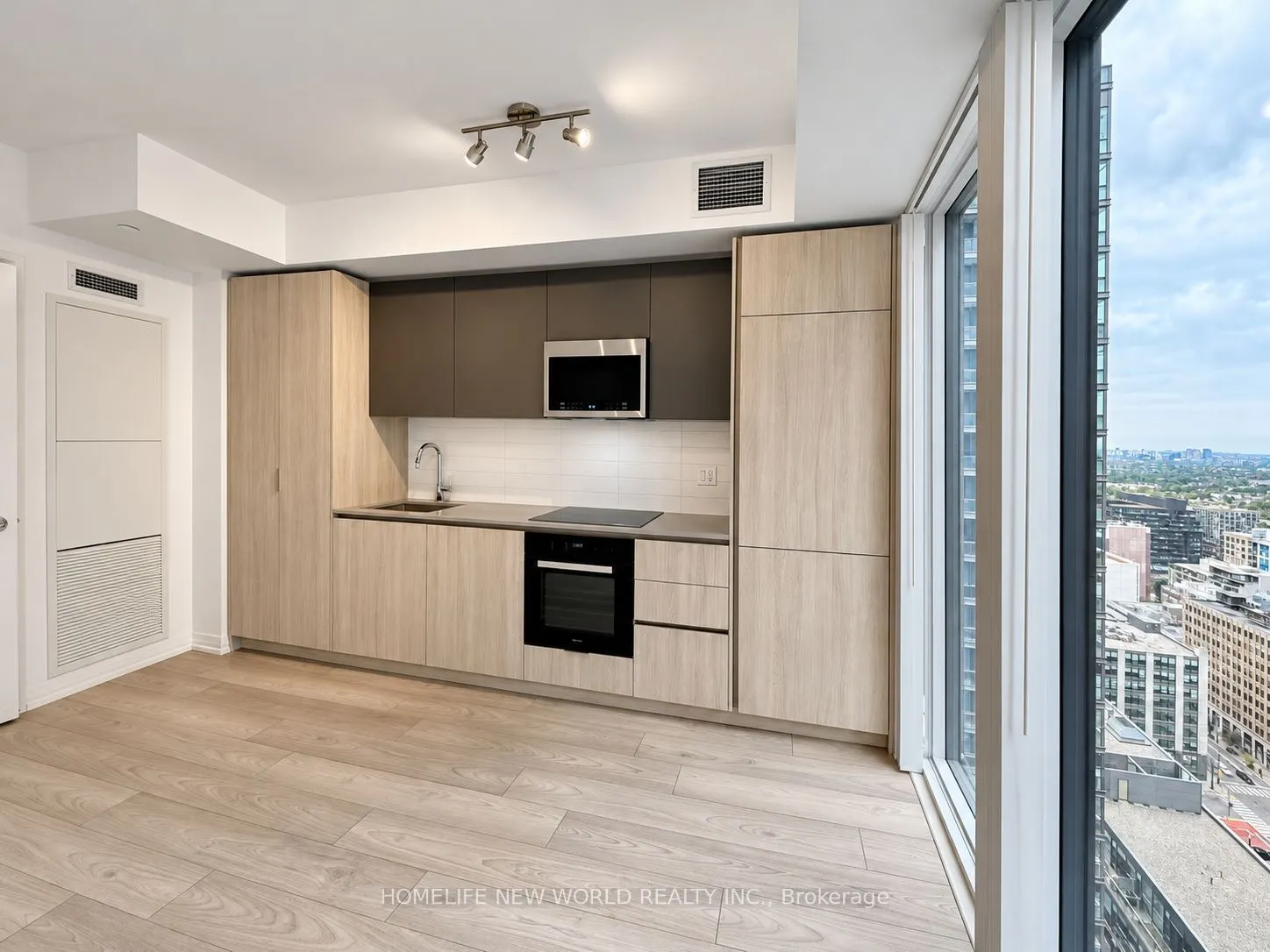 400 King Street W #3025