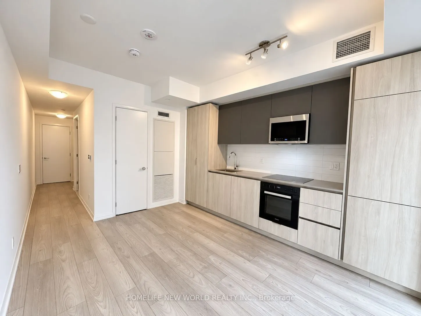 400 King Street W #3025
