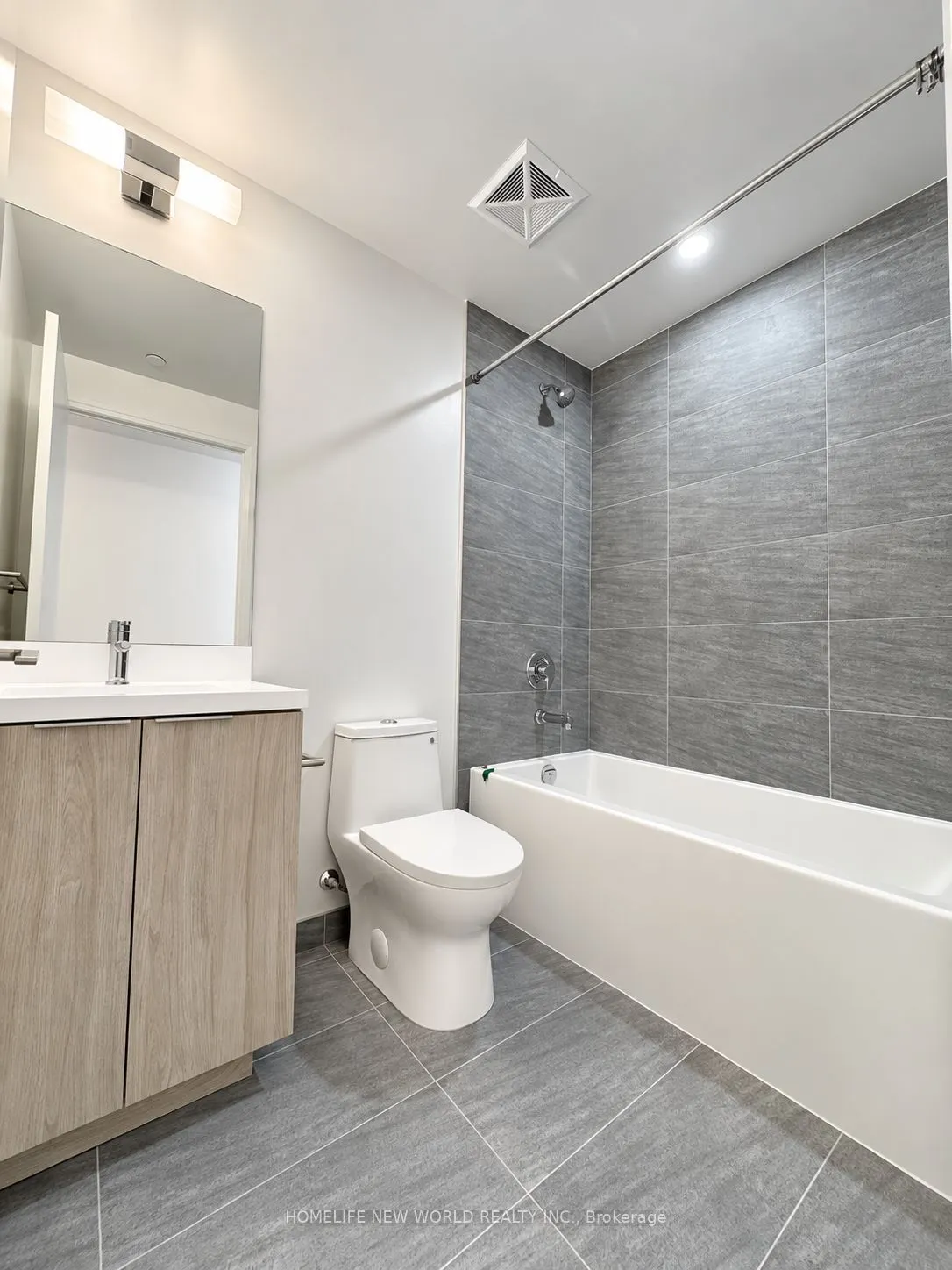 400 King Street W #3025