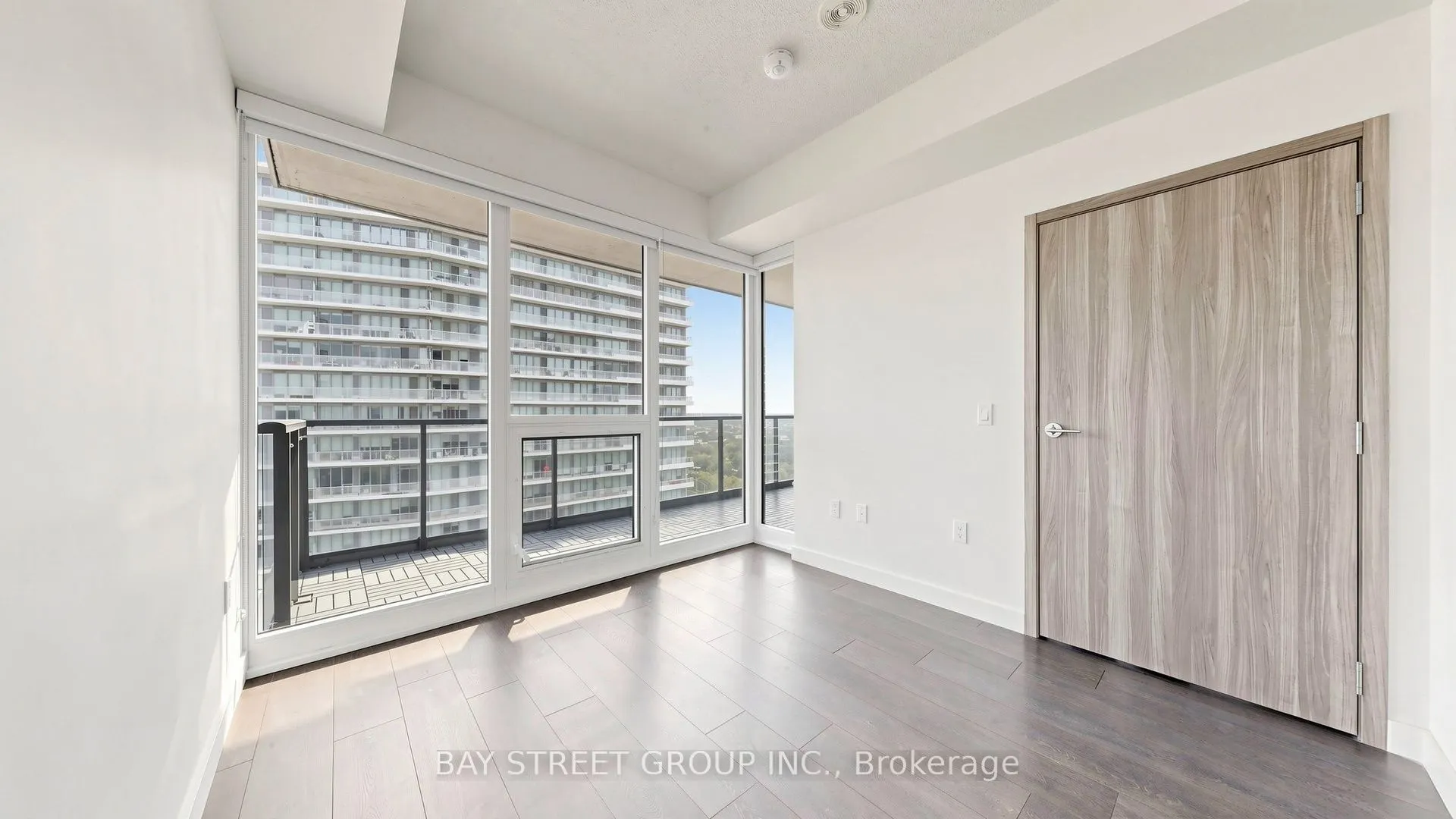 95 McMahon Drive #2515