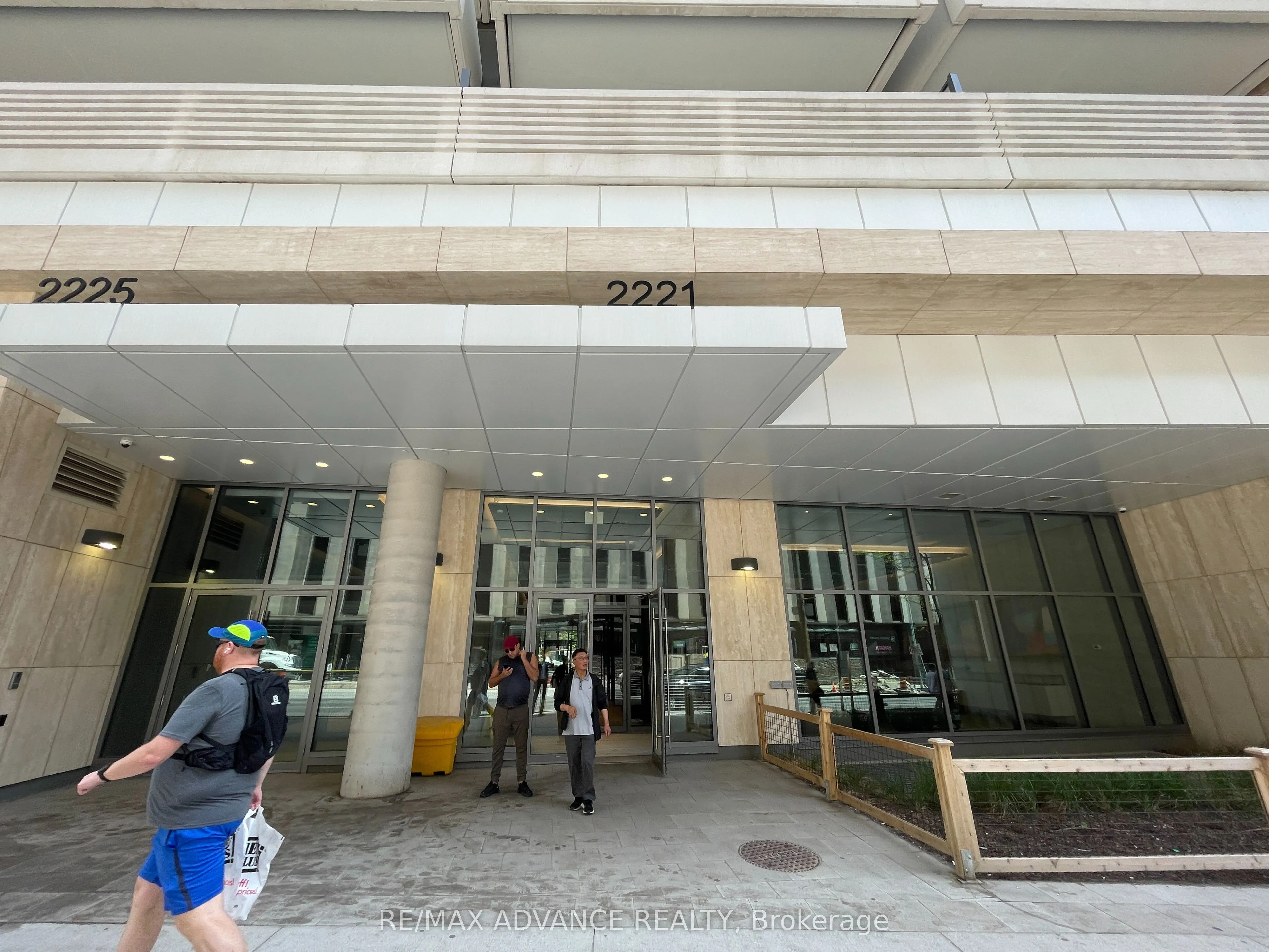 2221 Yonge Street #3306