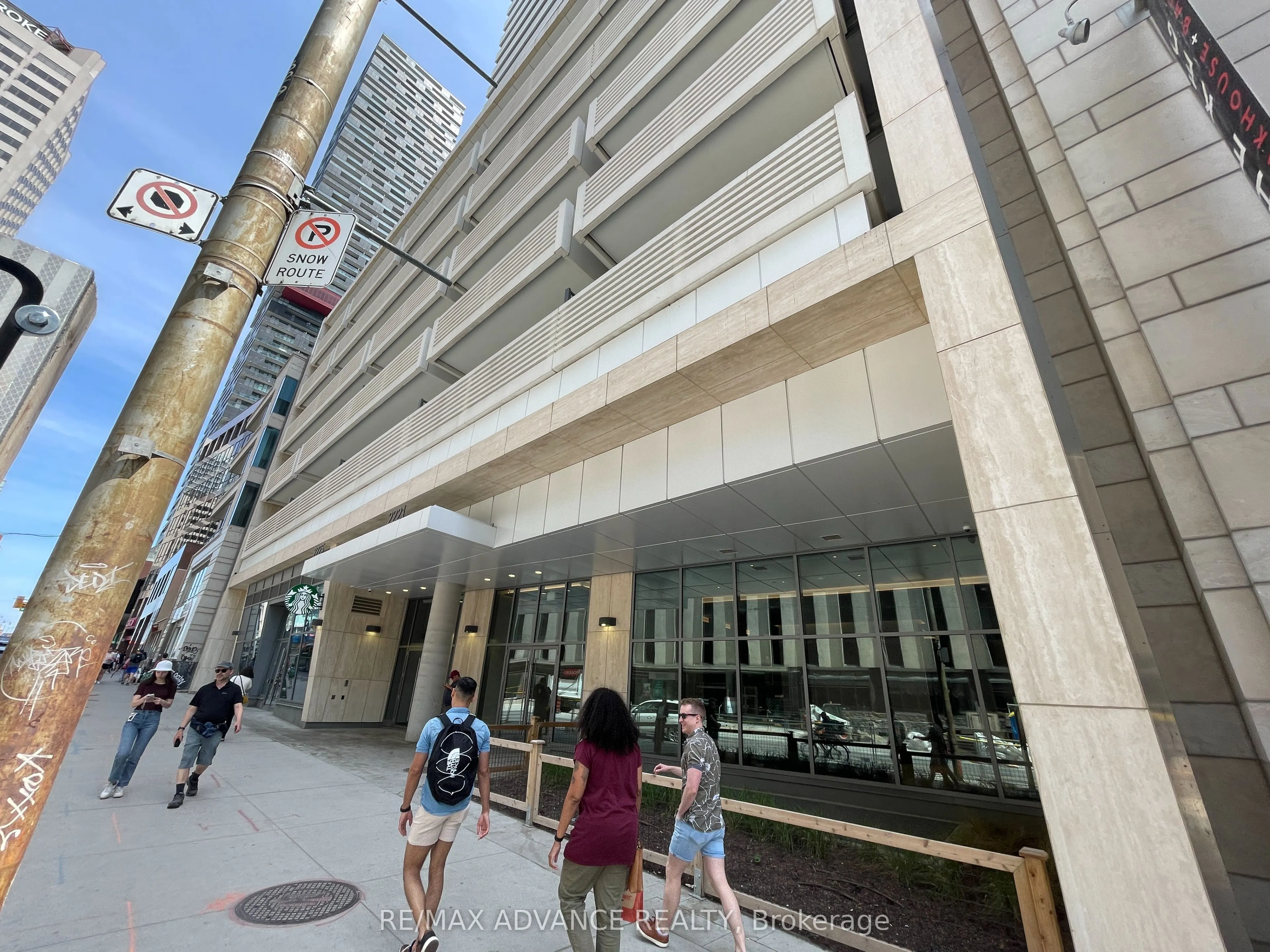 2221 Yonge Street #3306