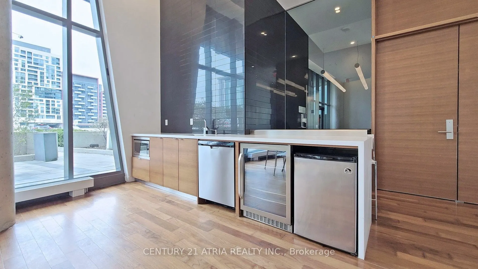 170 Fort York Boulevard #211