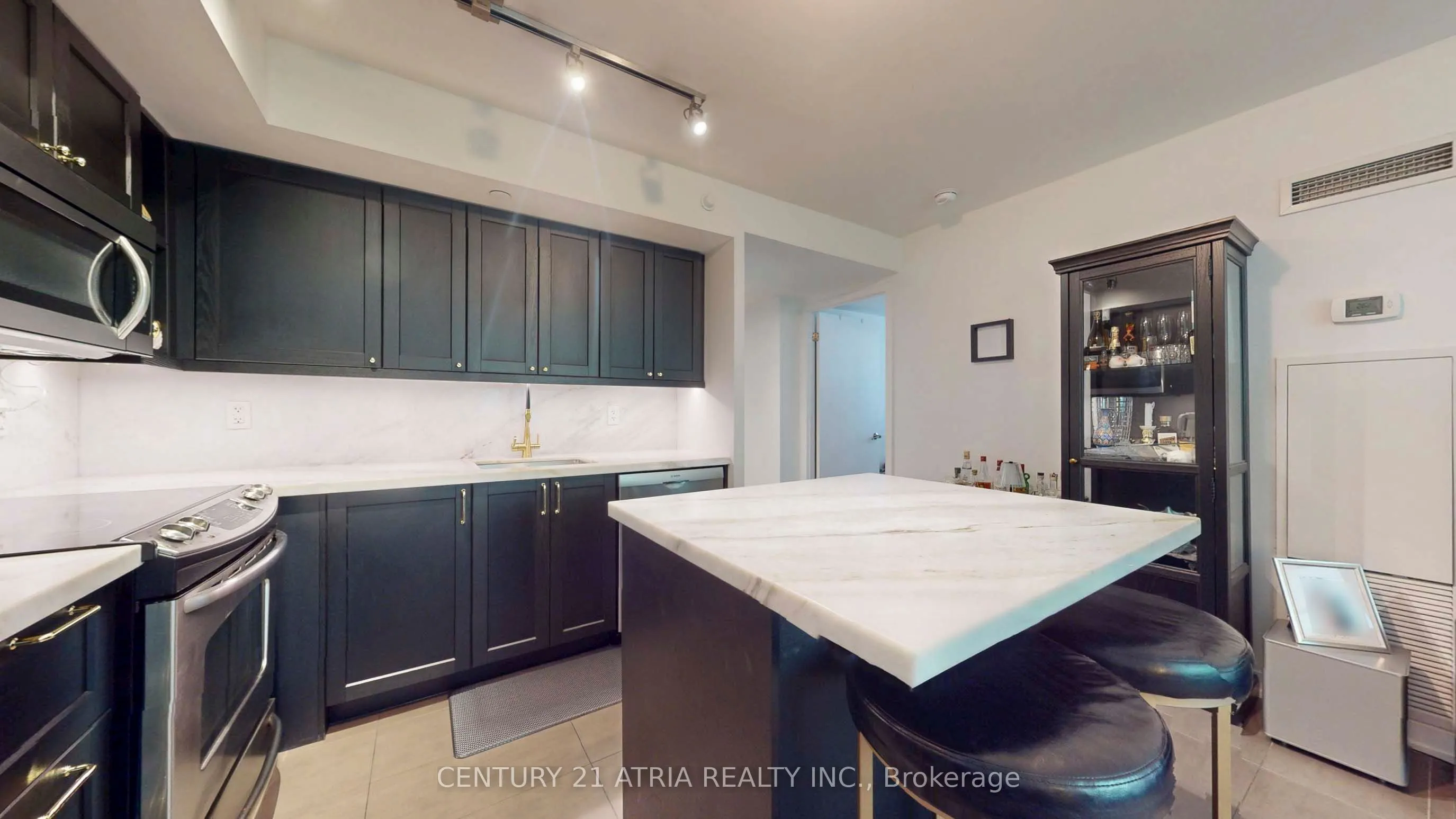 170 Fort York Boulevard #211