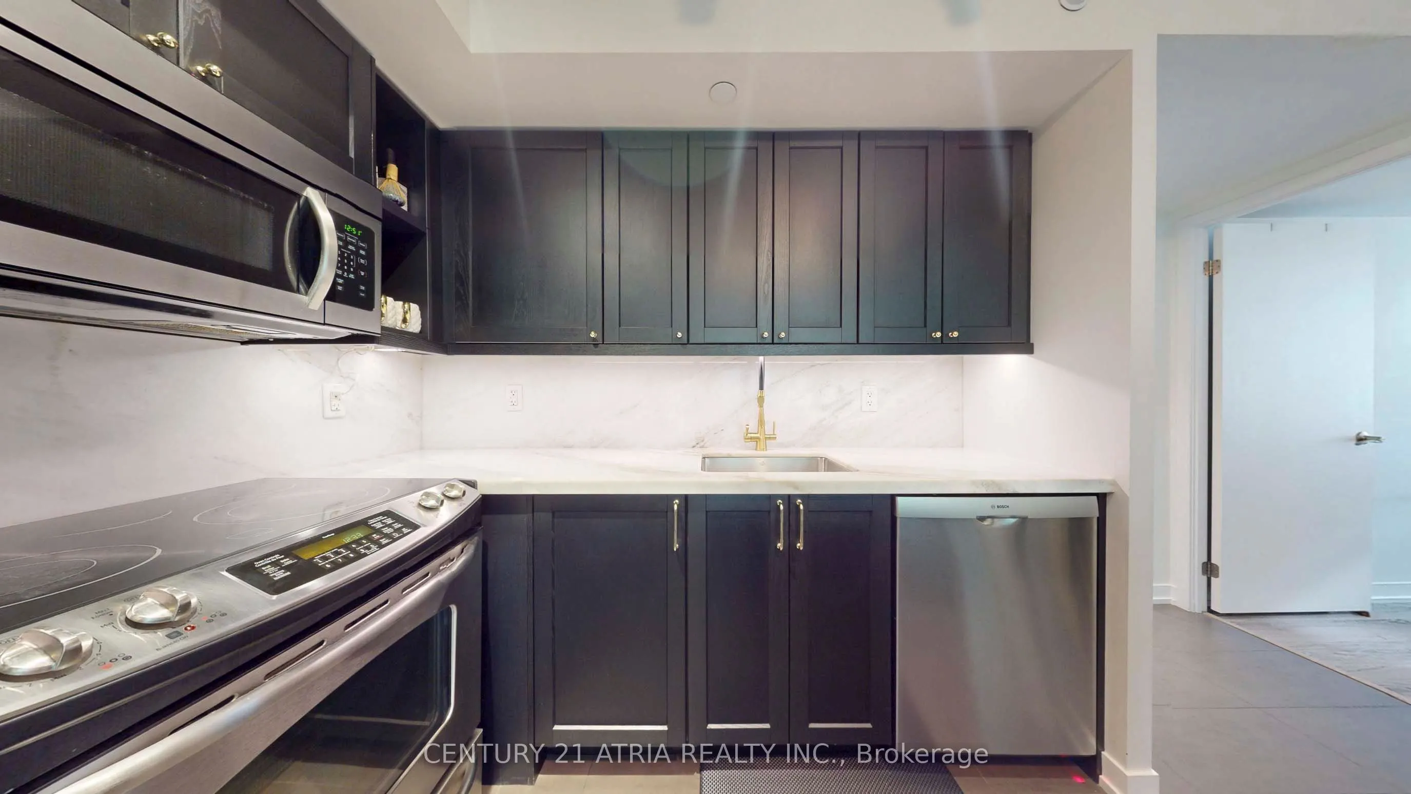 170 Fort York Boulevard #211