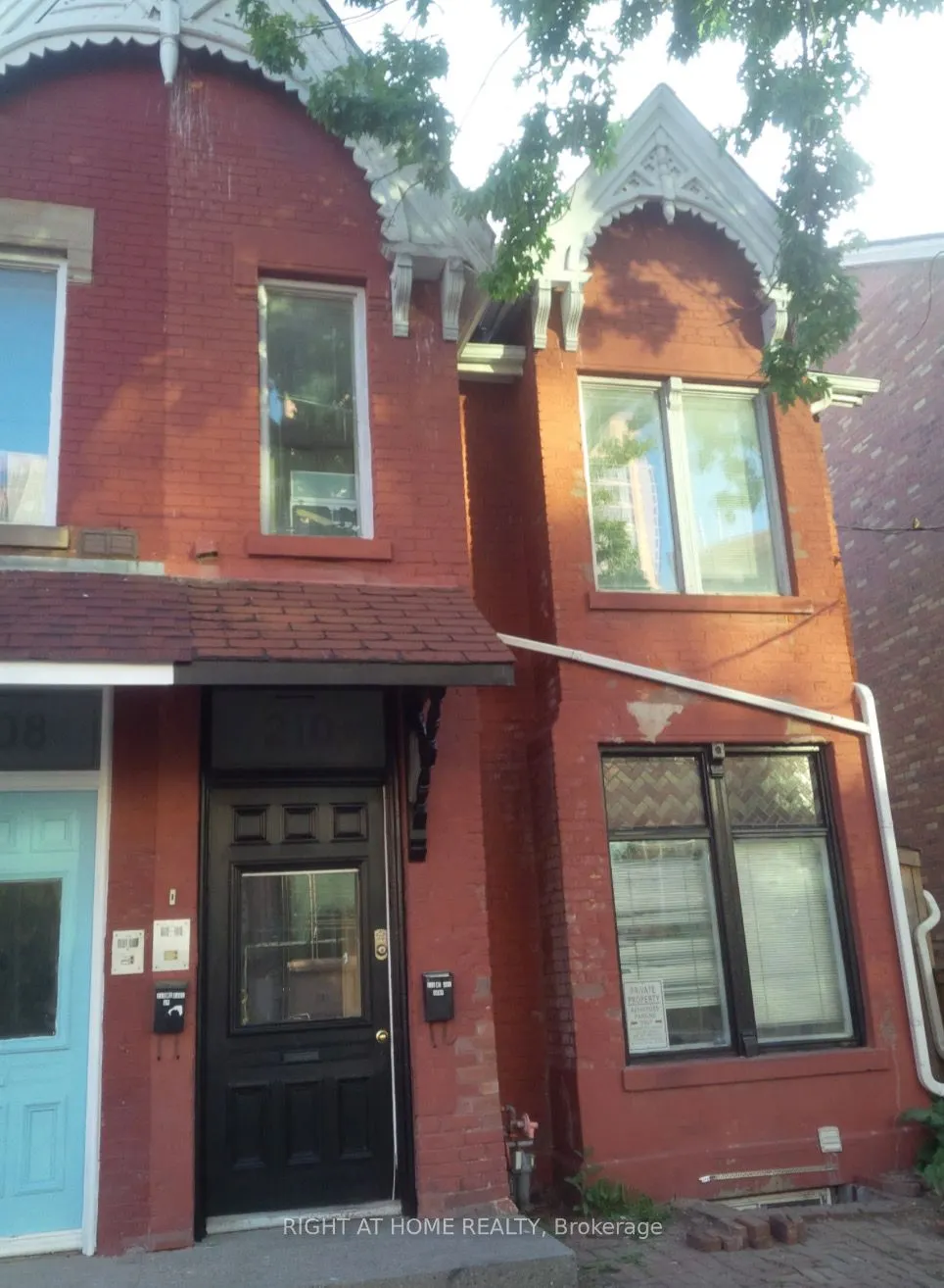 210 Mccaul Street #B