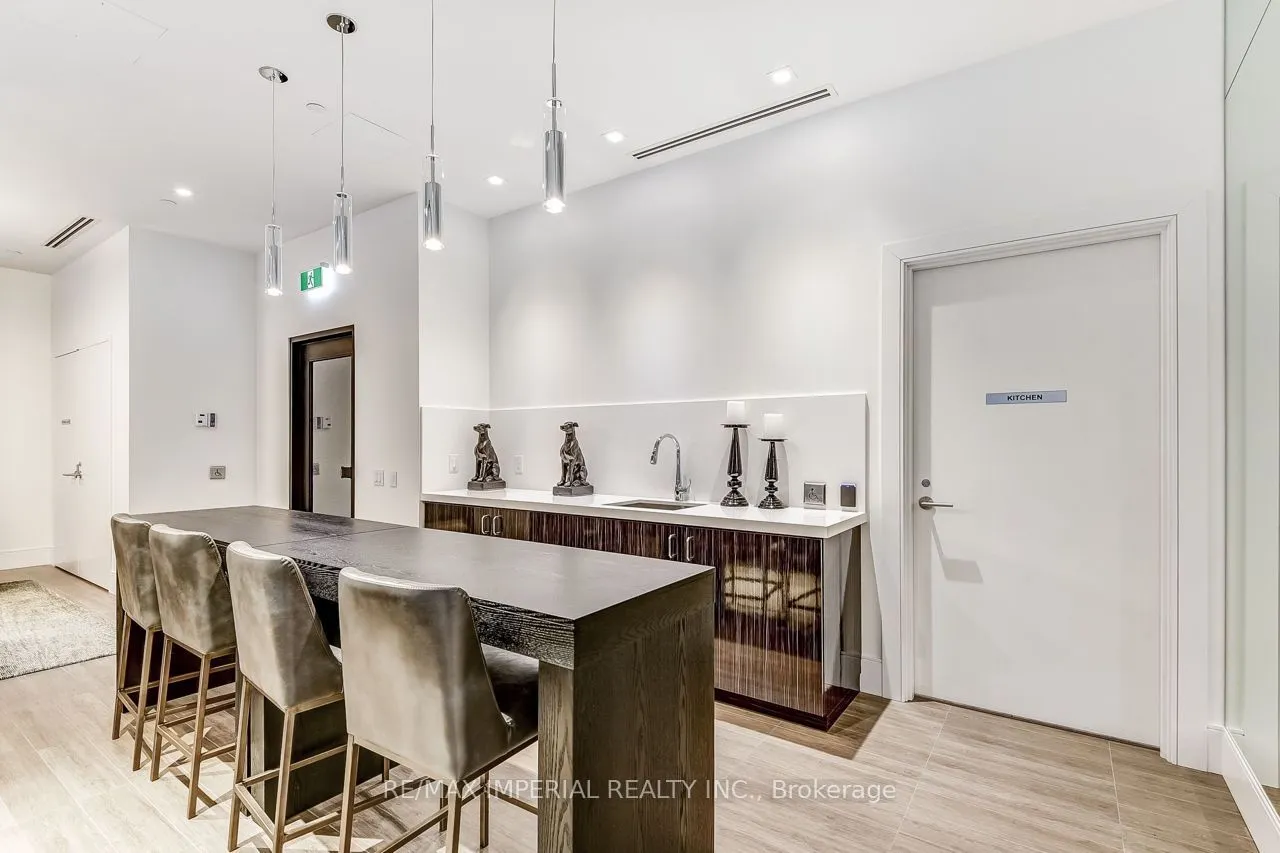 28 Widmer Street #4521