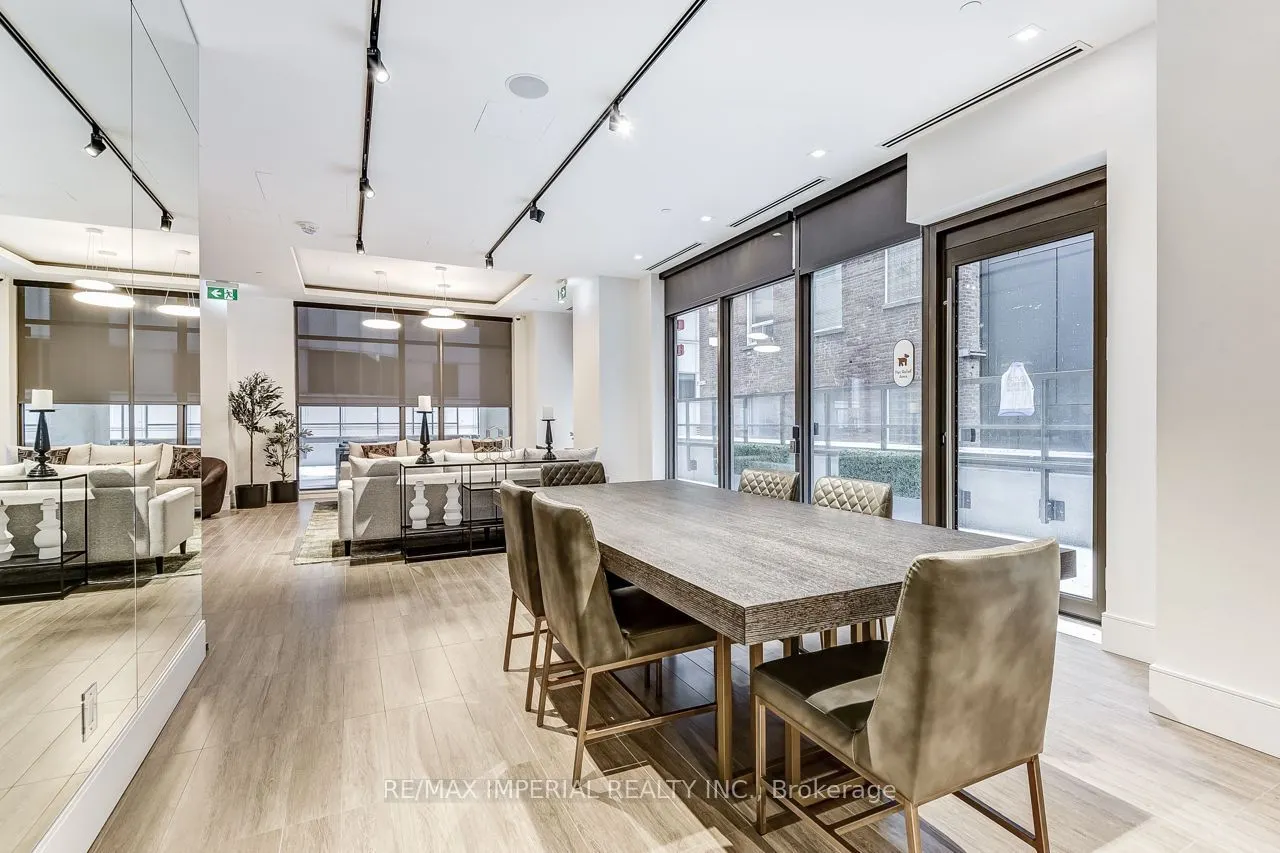 28 Widmer Street #4521
