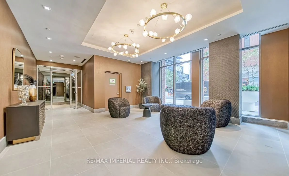 28 Widmer Street #4521