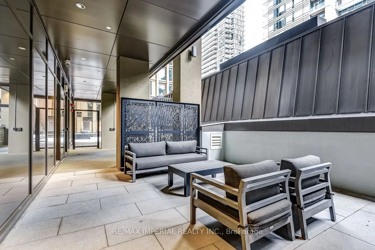 28 Widmer Street #4521