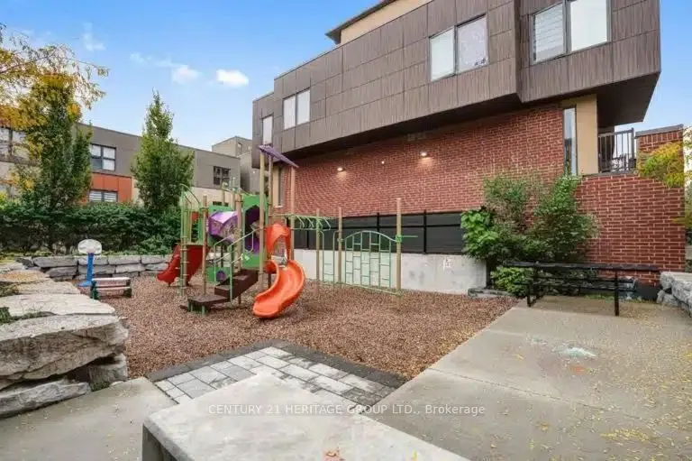 9 R Clintwood Gate NE #20