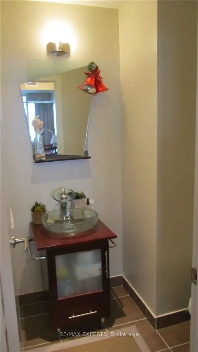 30 Canterbury Place #1509