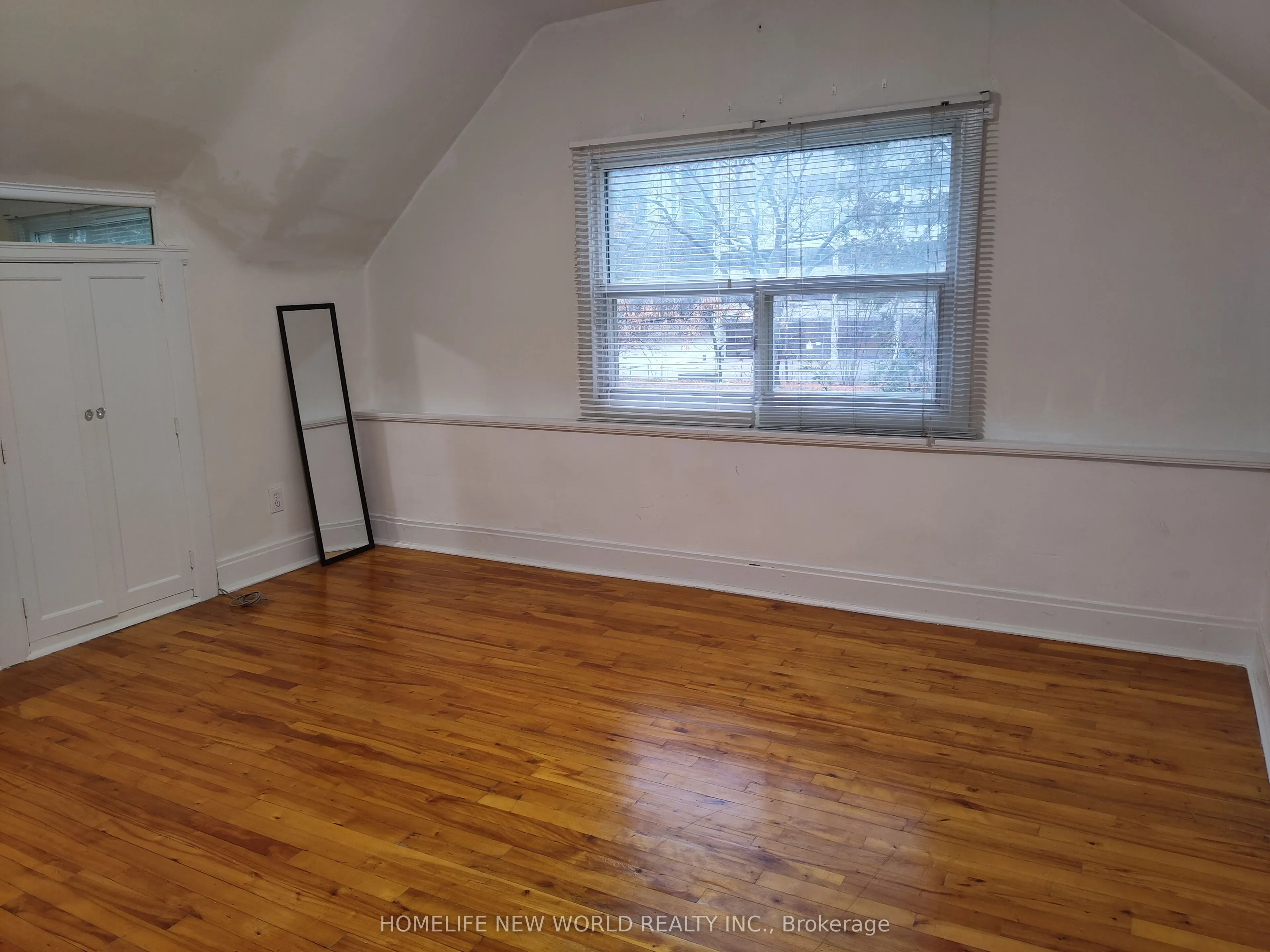 17 Bonnington Place #Gr, 2nd