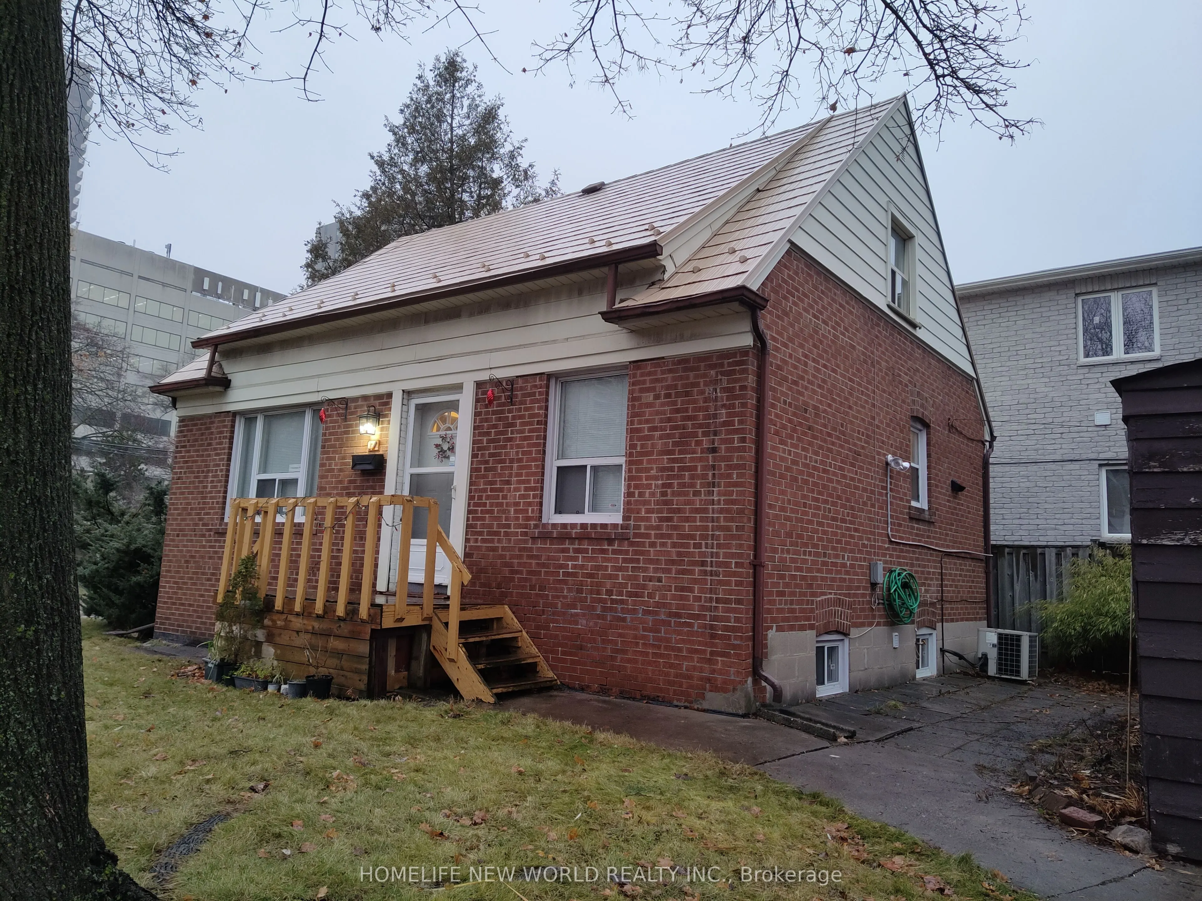 17 Bonnington Place #Gr, 2nd
