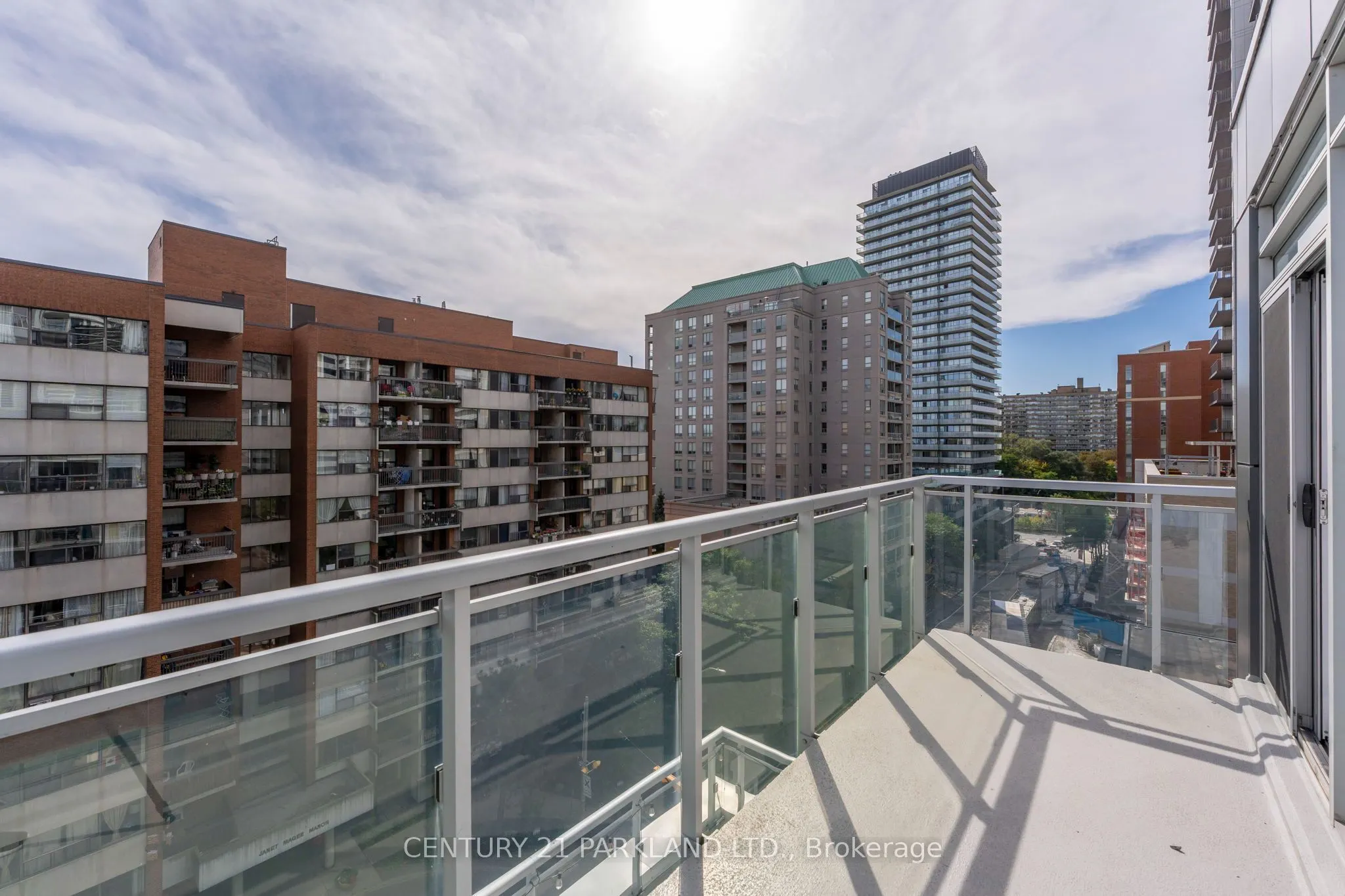 68 Merton Street #707