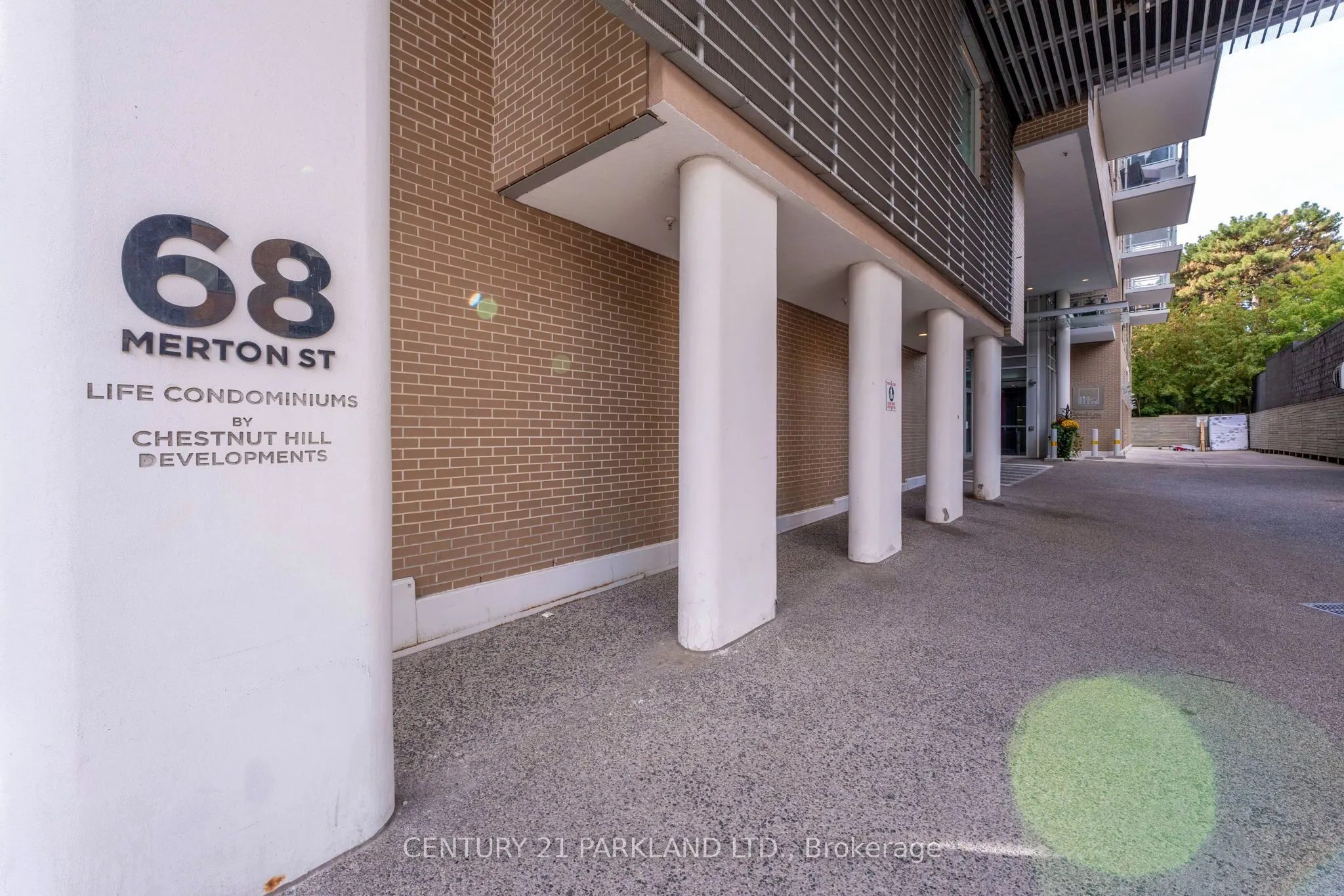 68 Merton Street #707