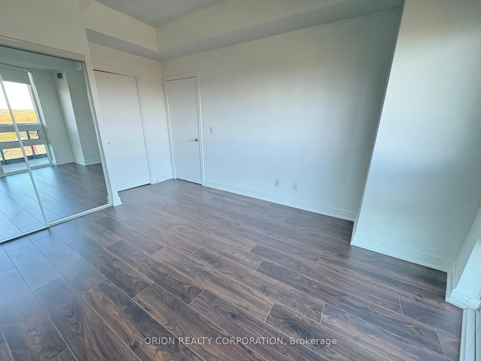 35 Brian Peck Crescent #1105