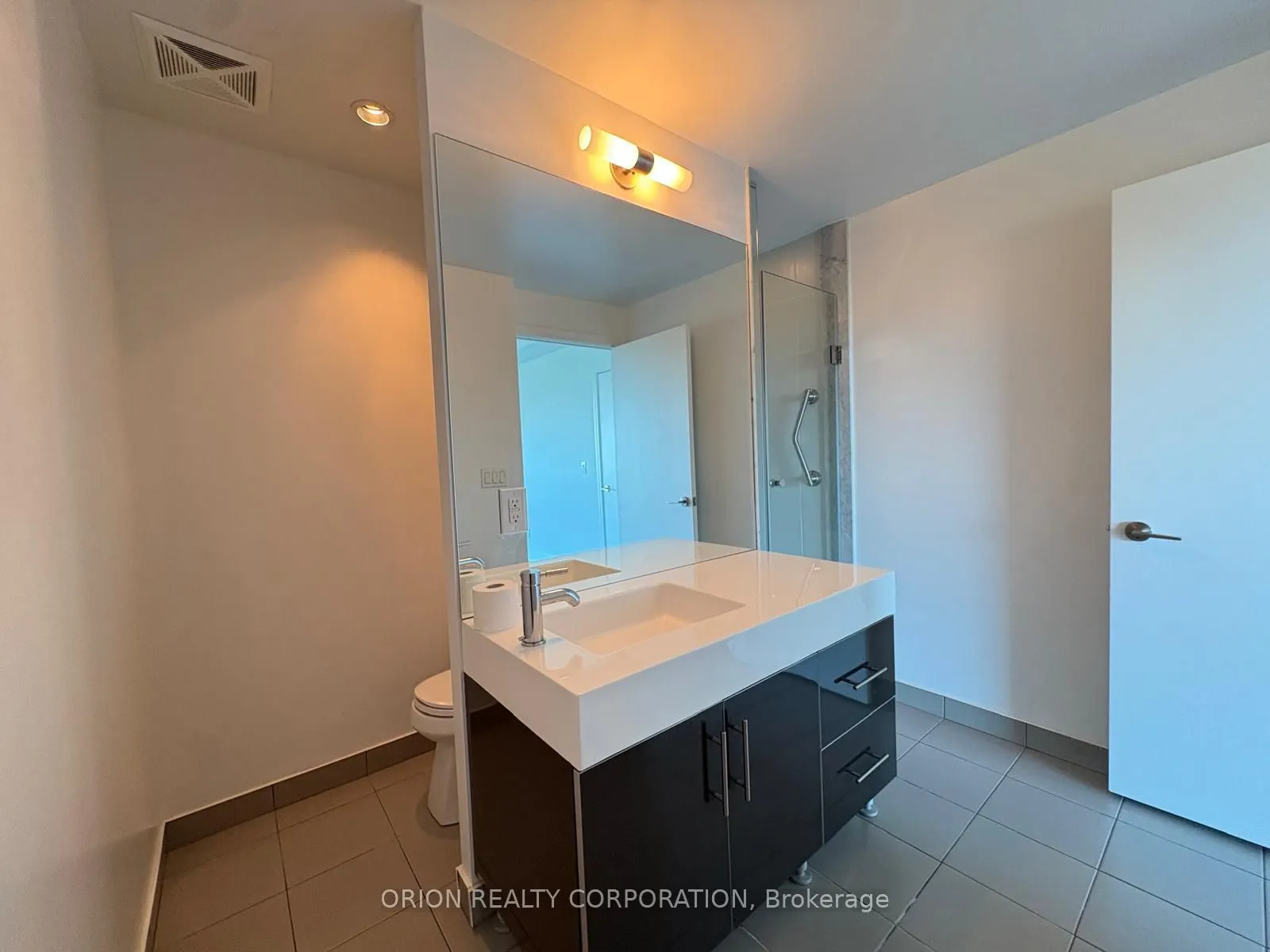 35 Brian Peck Crescent #1105