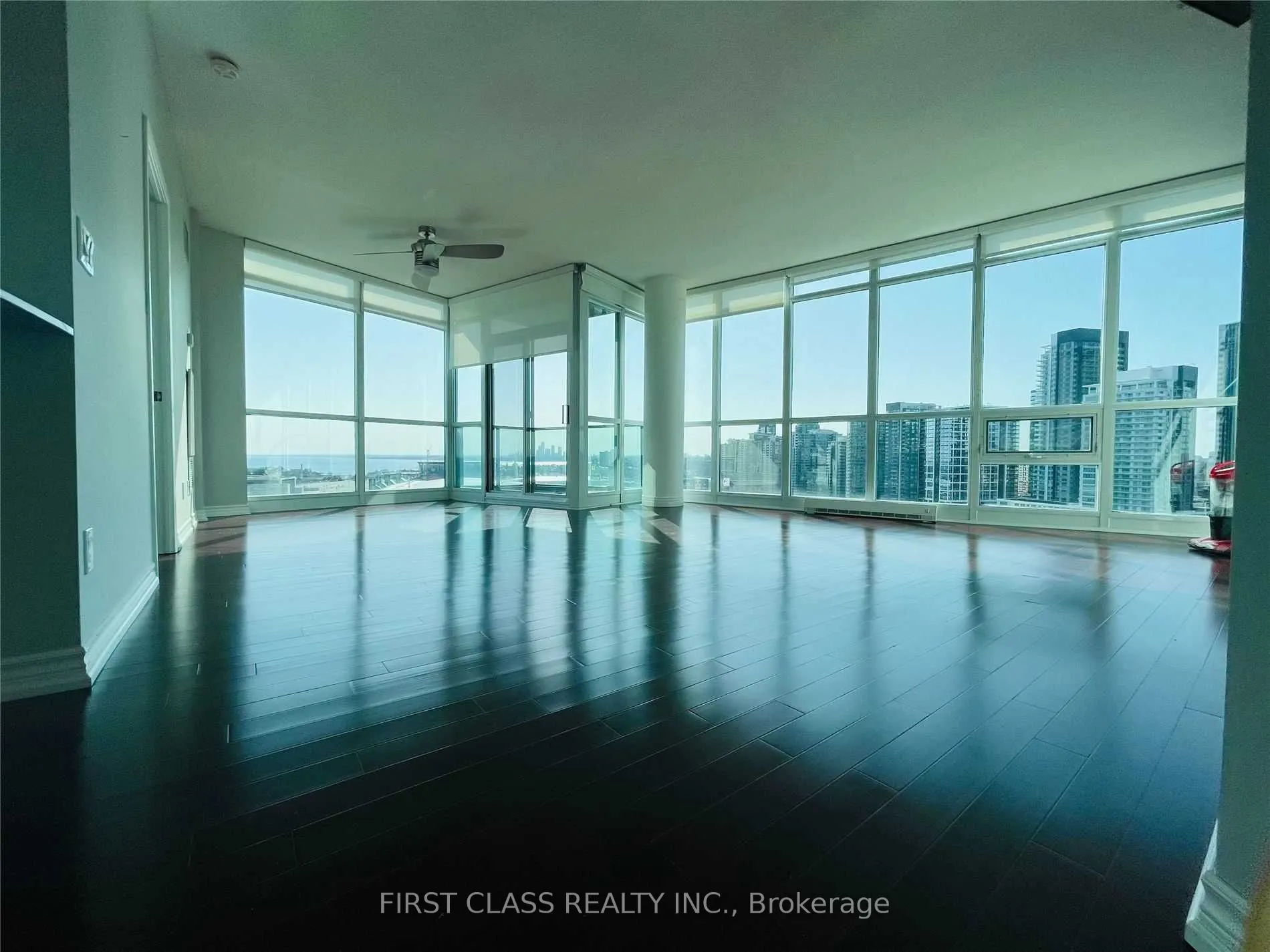 231 Fort York Boulevard #2004