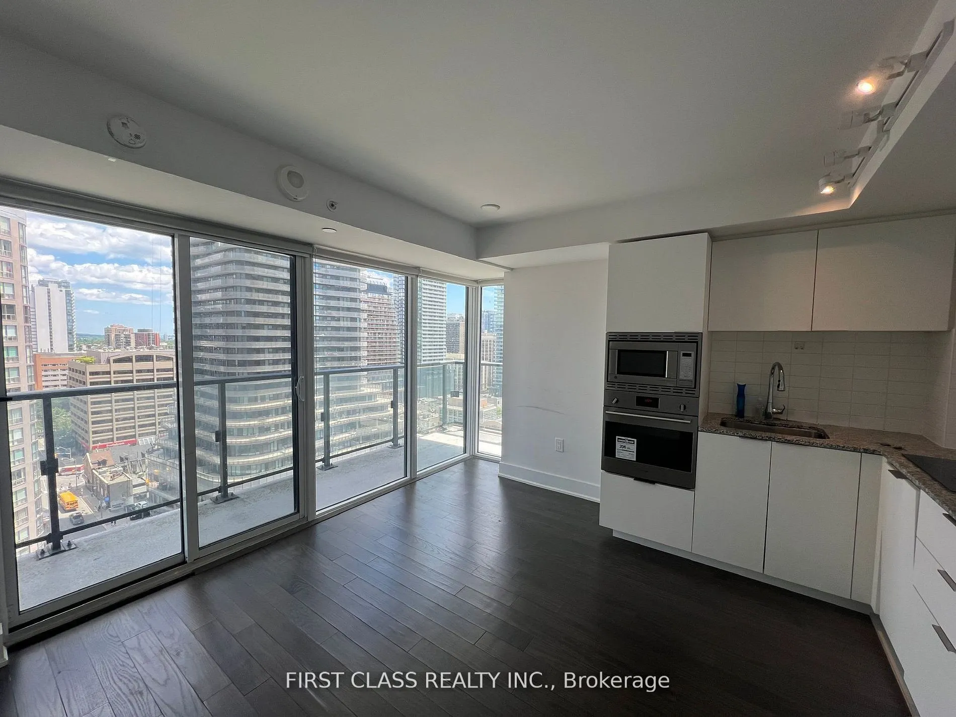 955 Bay Street #1605