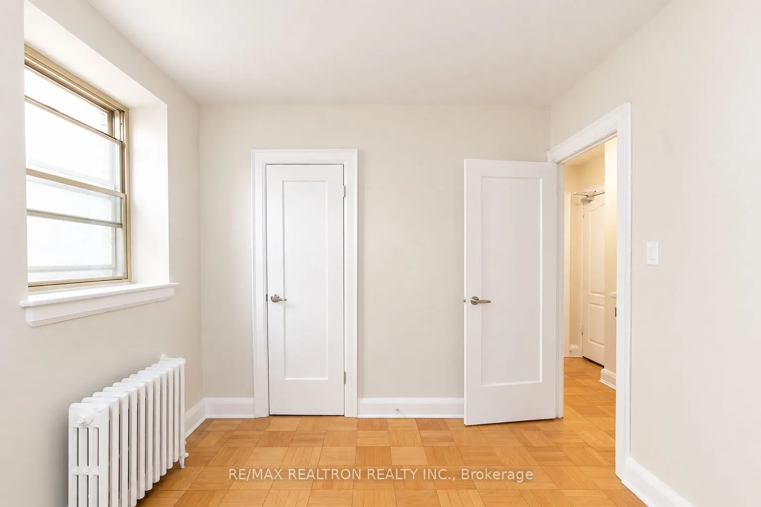 394 Avenue Road #207