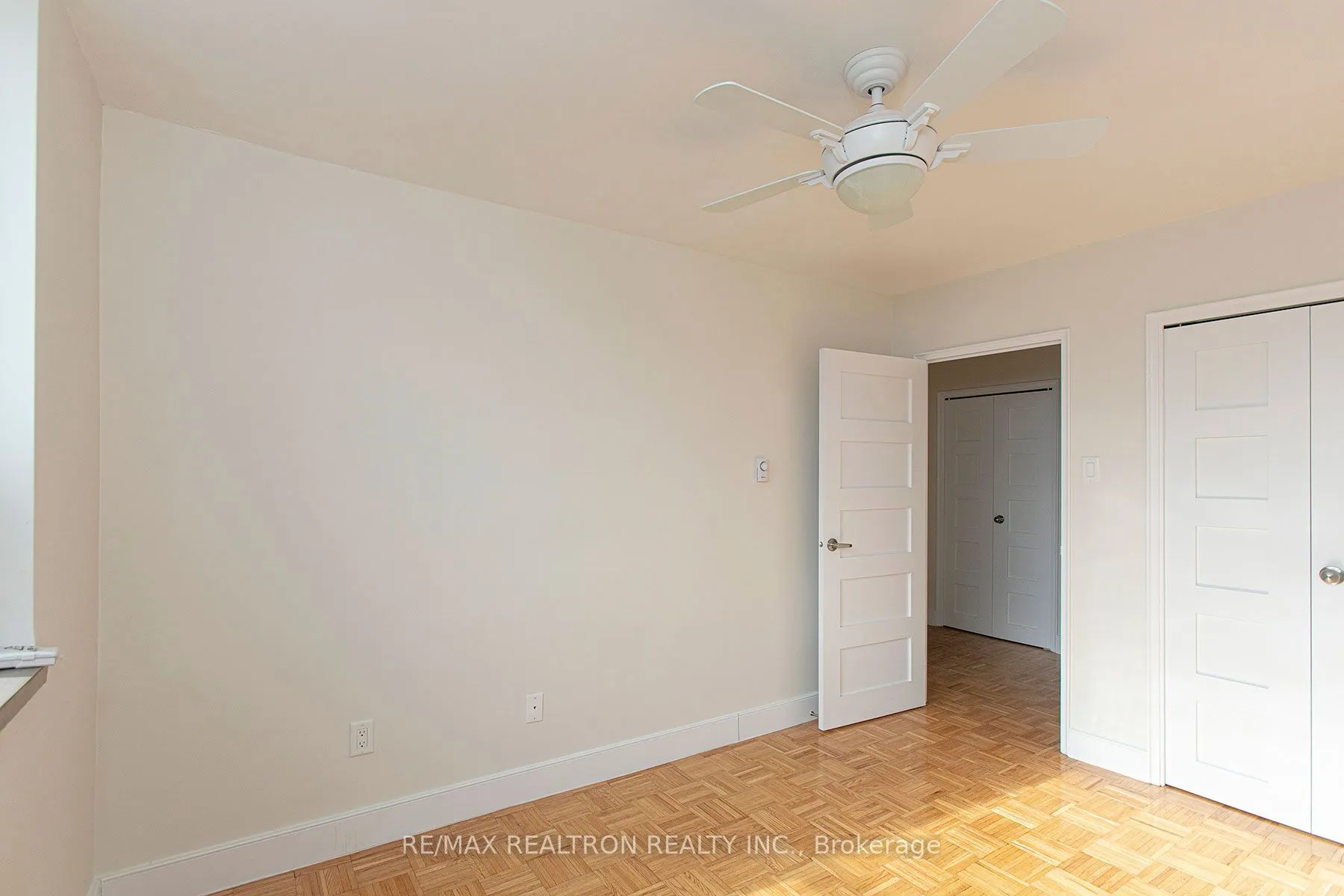 55 Isabella Street #1206