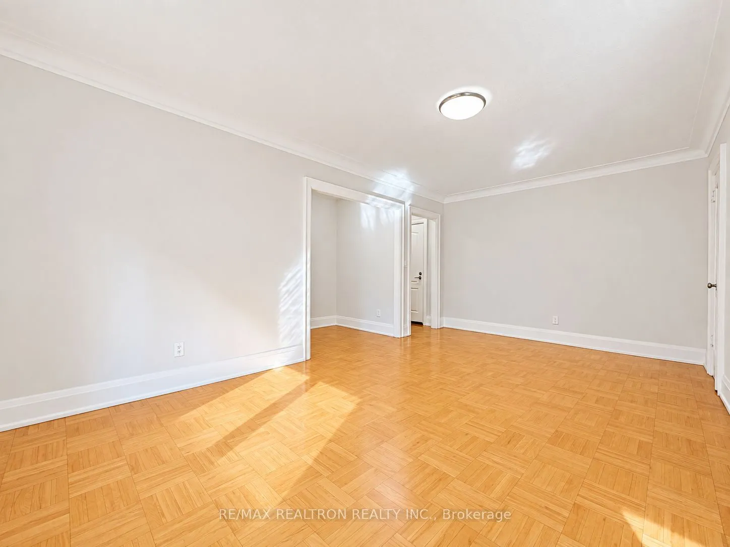 394 Avenue Road #304