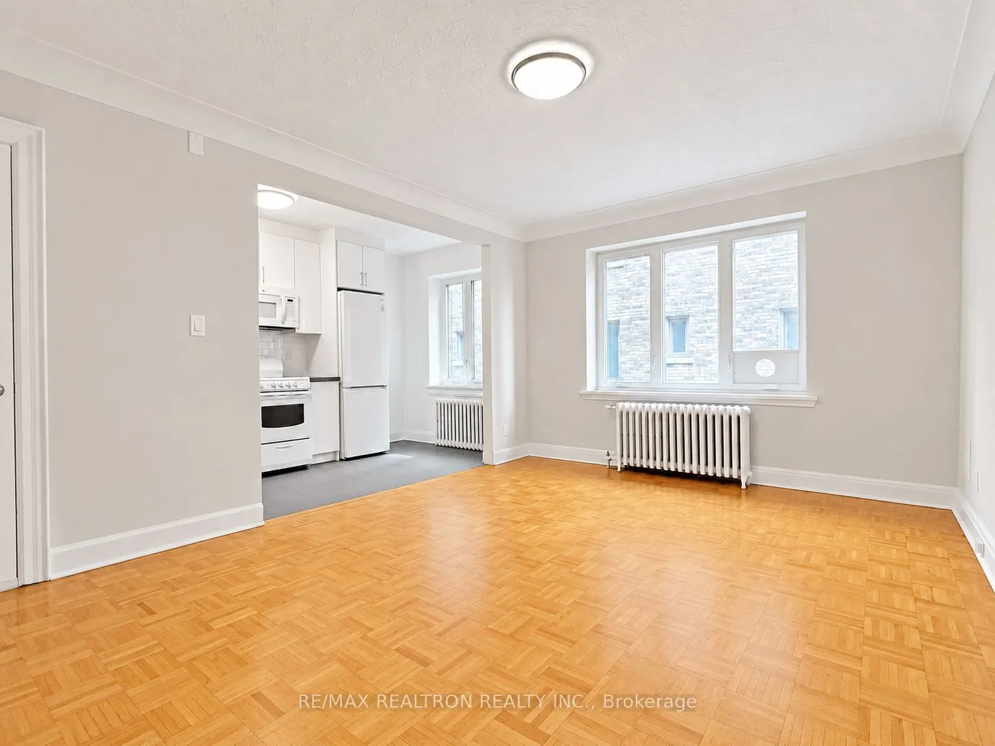 394 Avenue Road #304