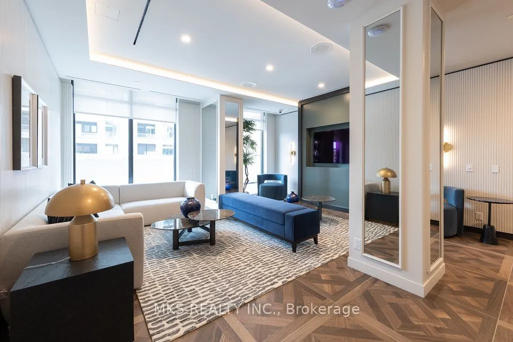 180 Front Street E #706