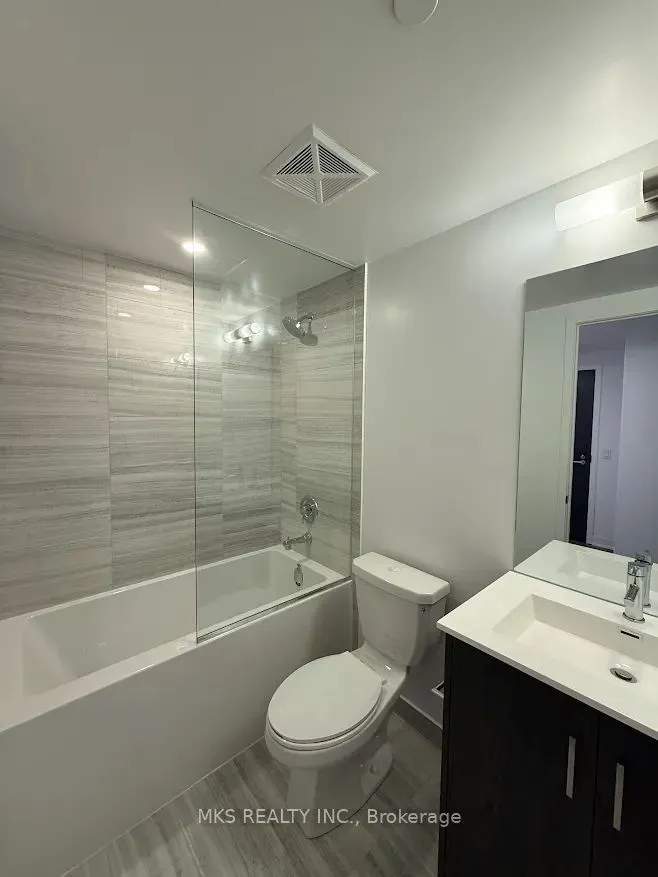 180 Front Street E #706