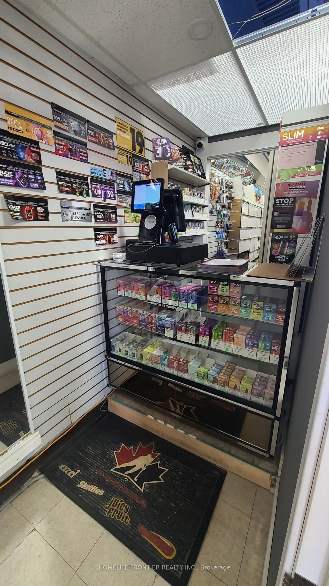 5978 Bathurst Street