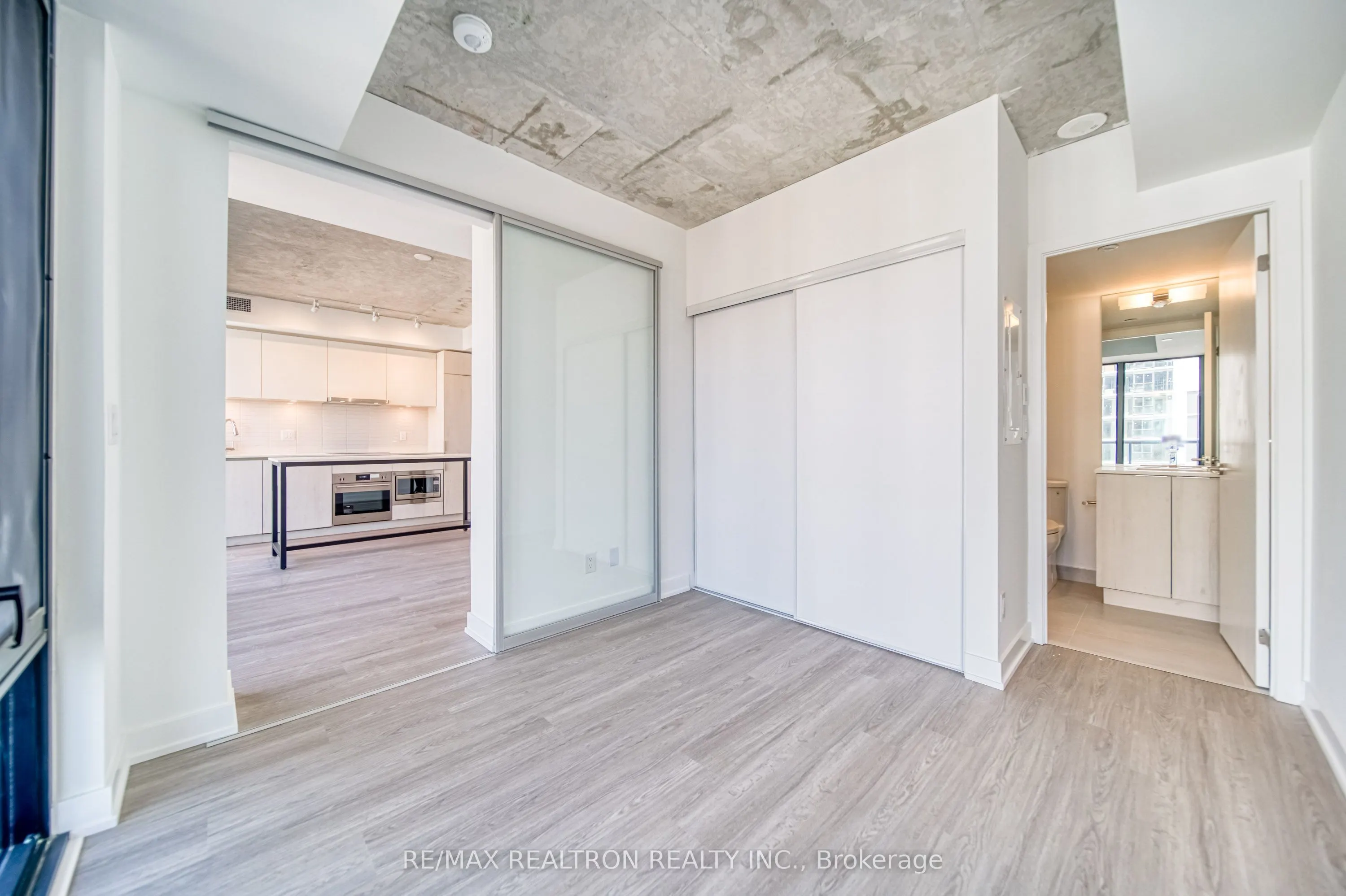 47 Mutual Street #2804
